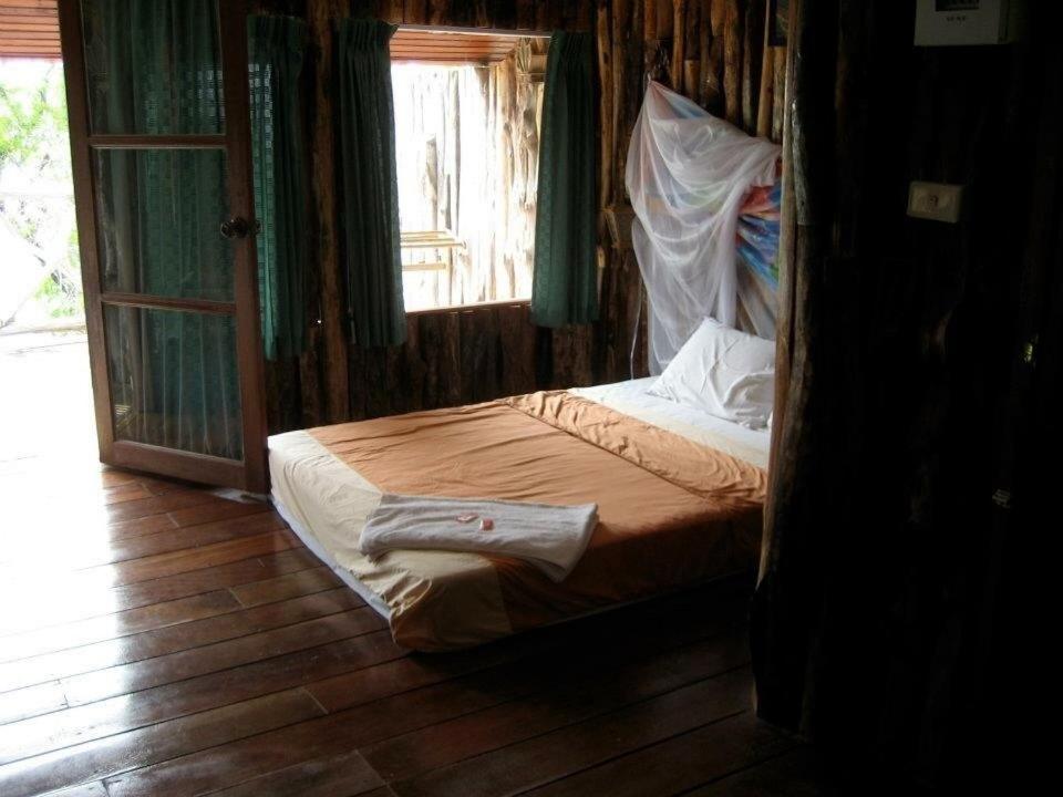 Double Room - Photo 5