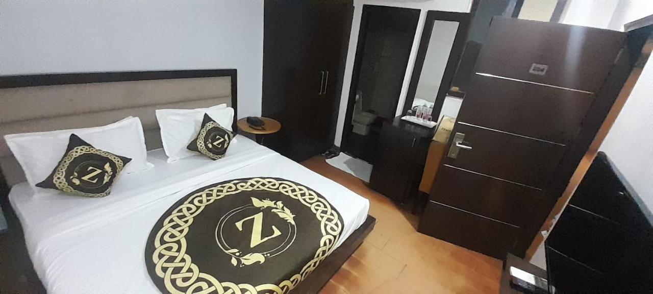 Standard Double or Twin Room - Photo 3