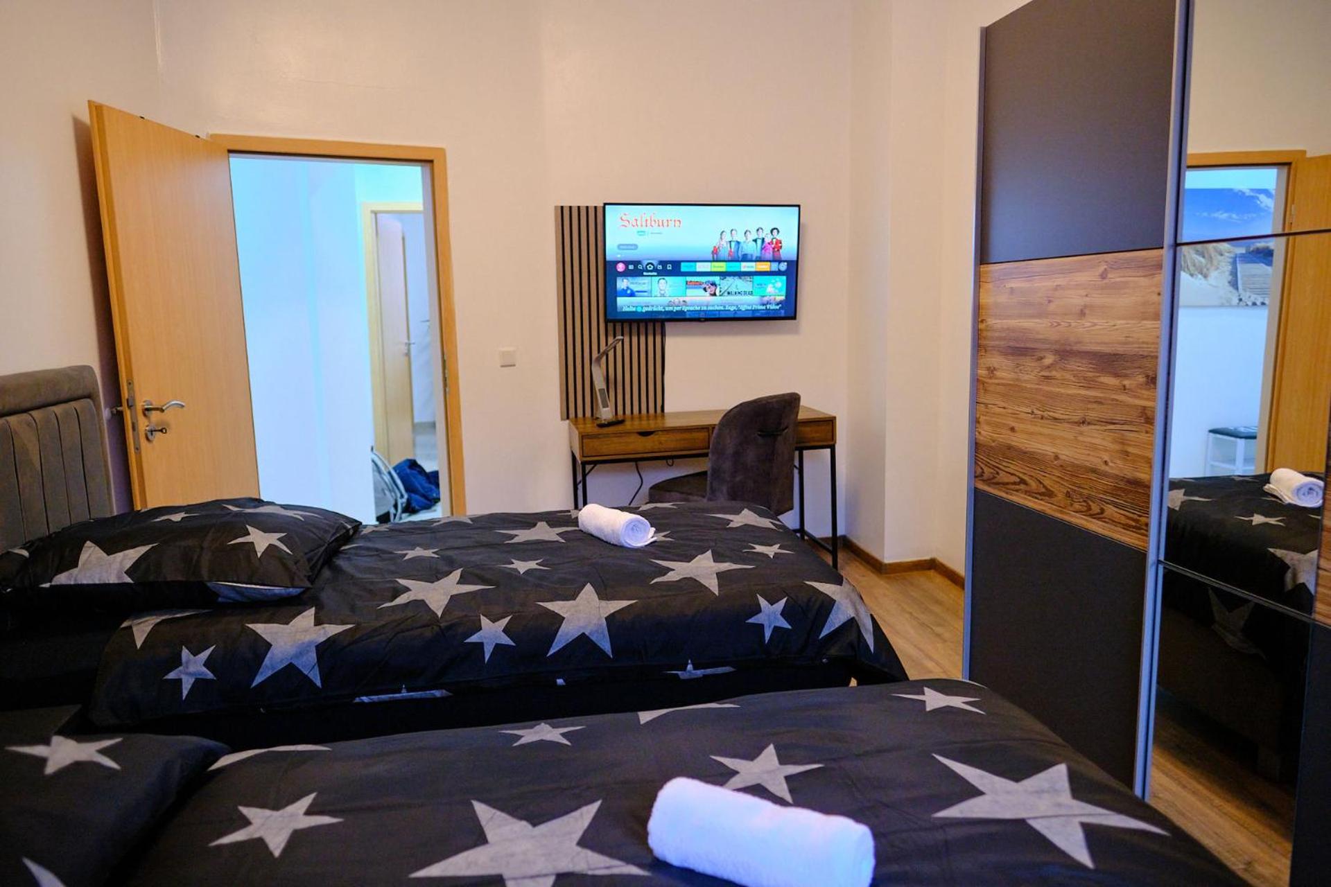 Three-Bedroom Apartment photo 2