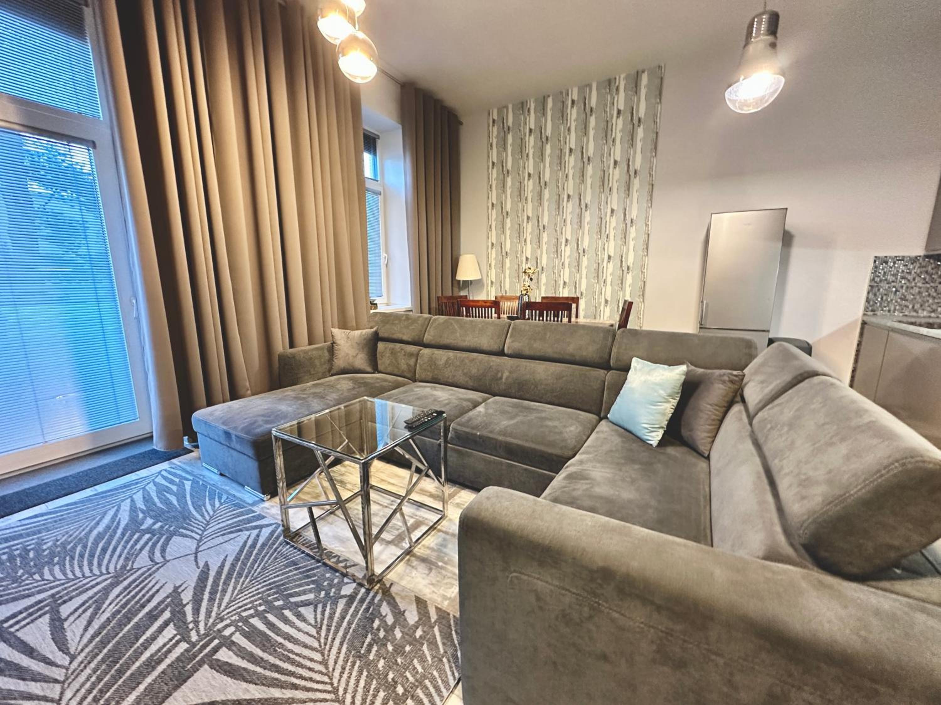 Two-Bedroom Apartment with Balcony photo 3