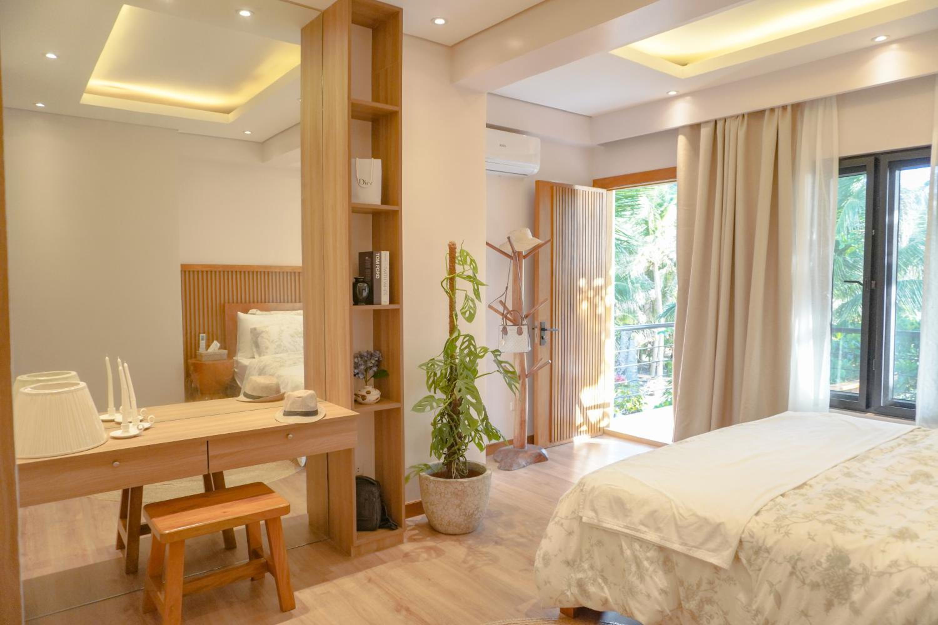 Deluxe Suite with Sea View photo 2