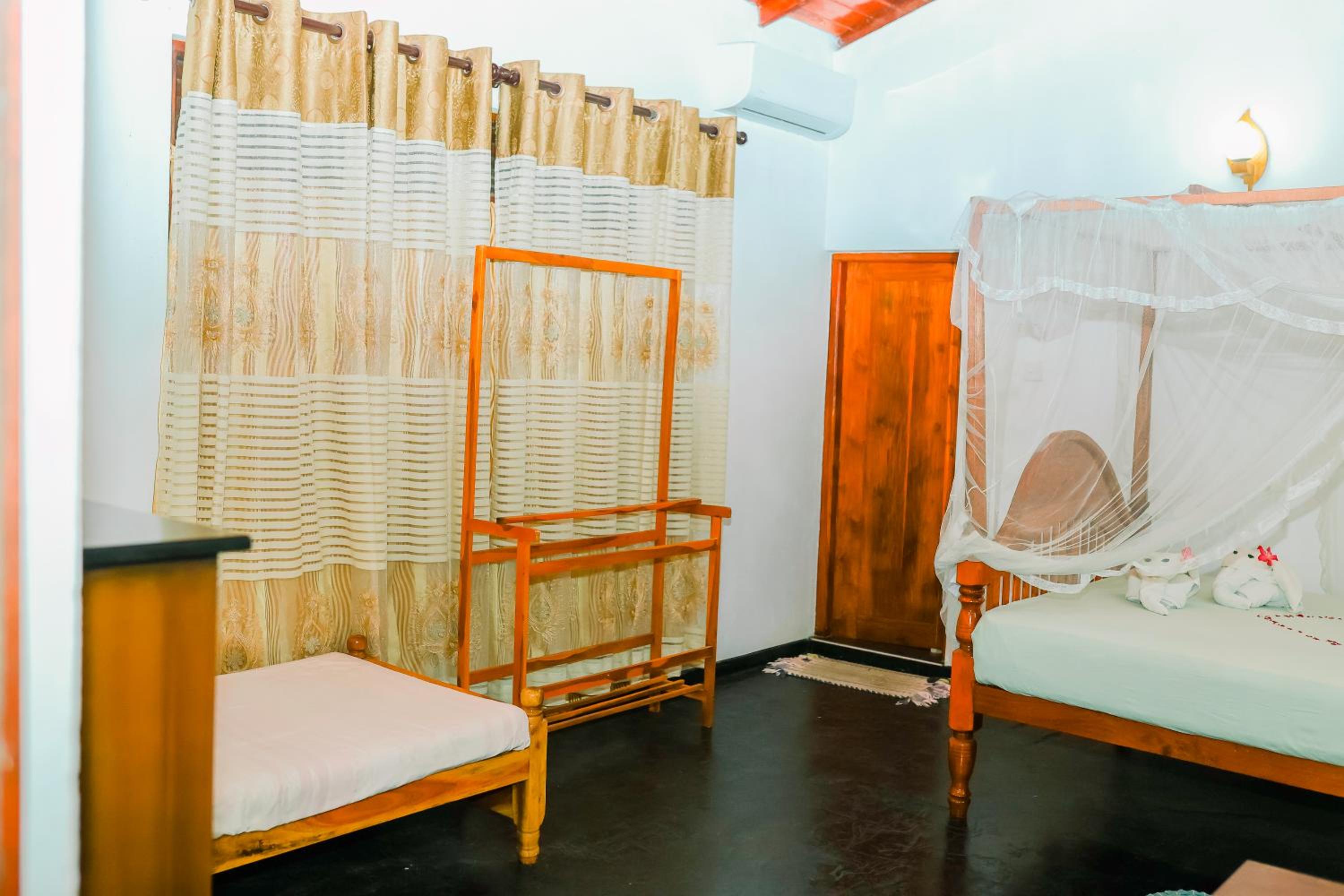 Deluxe Triple Room with Sea View photo 2