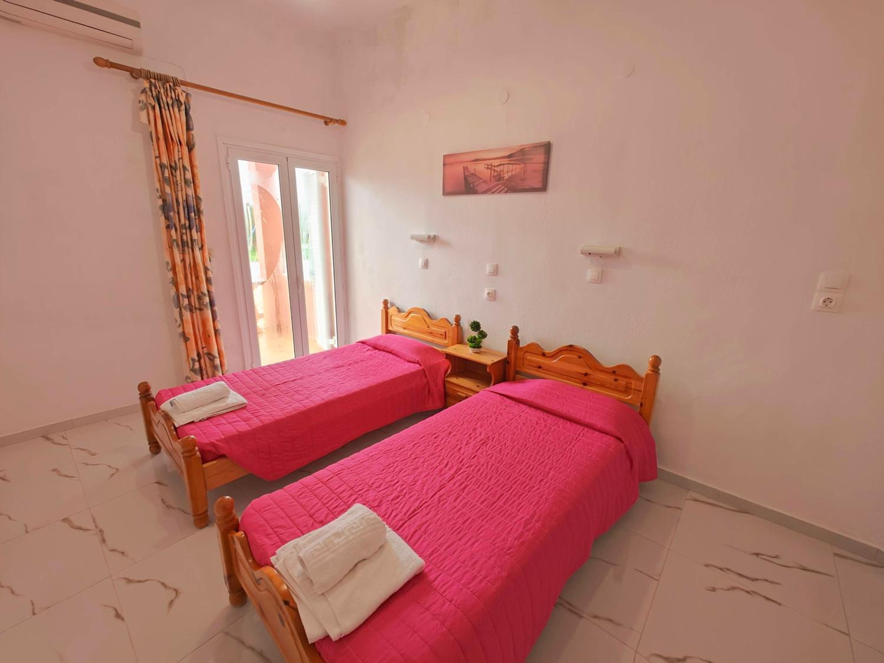 Two-Bedroom Apartment - Photo 4