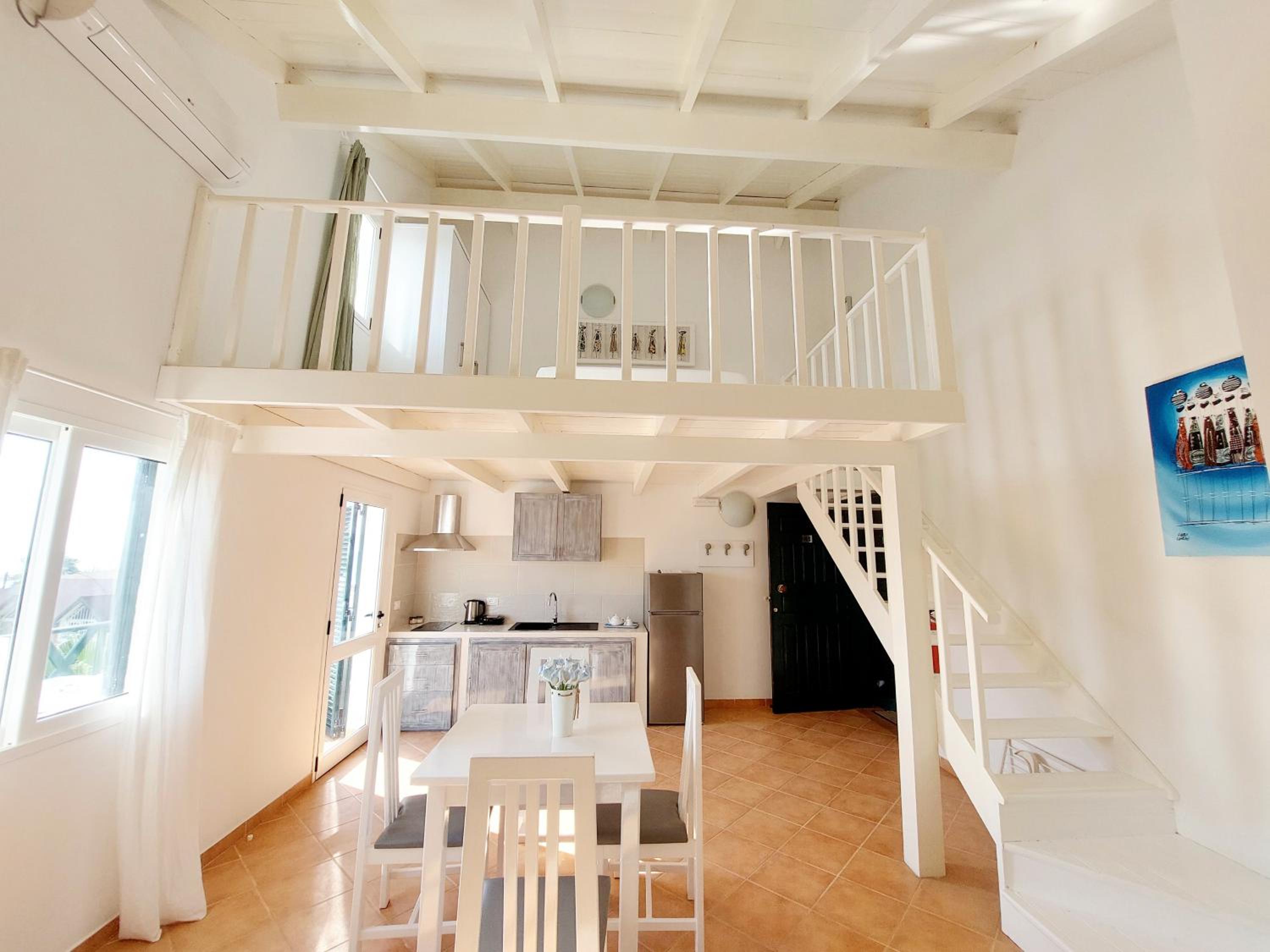 Penthouse with Partial Sea View photo 3