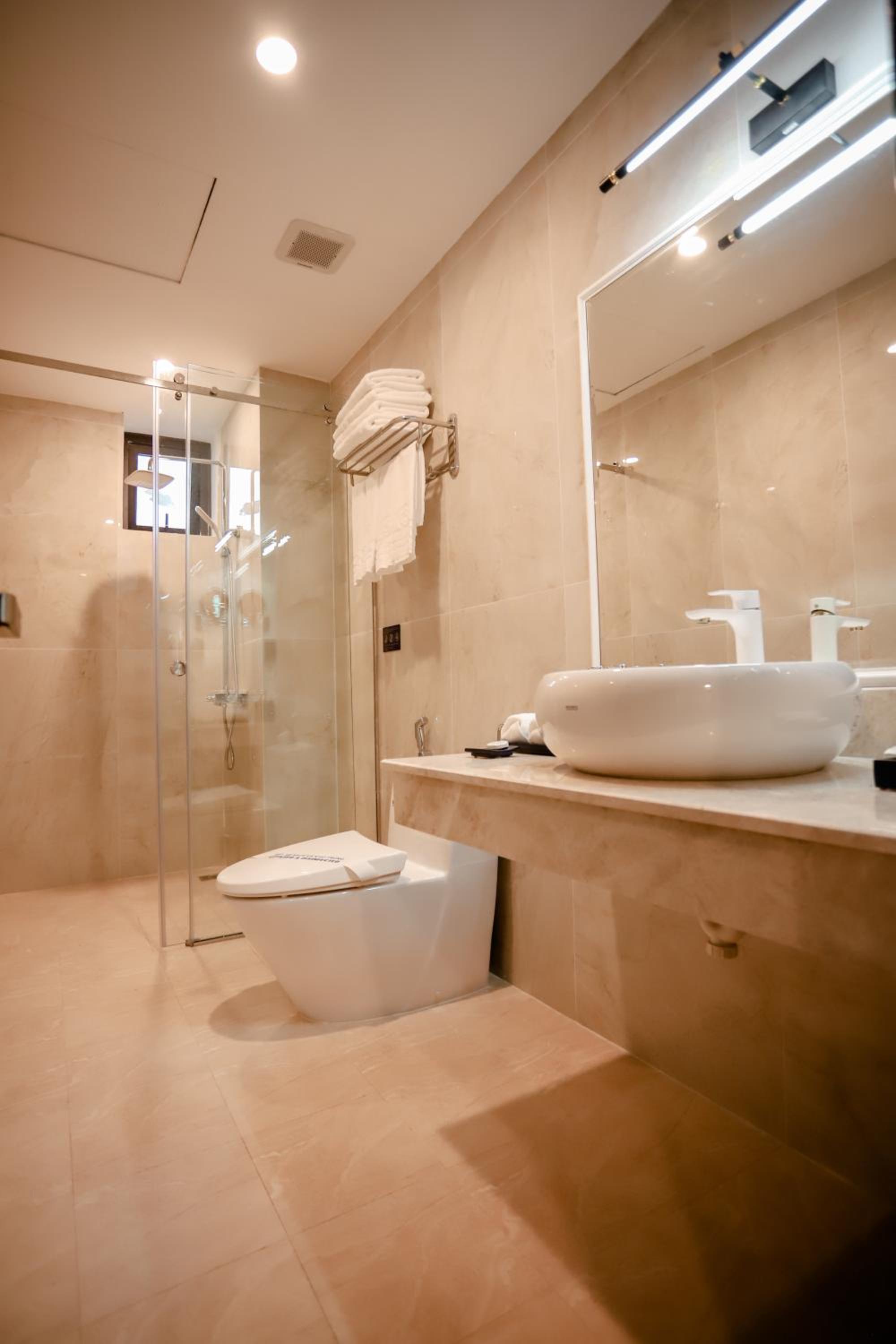 Family Suite - Photo 6