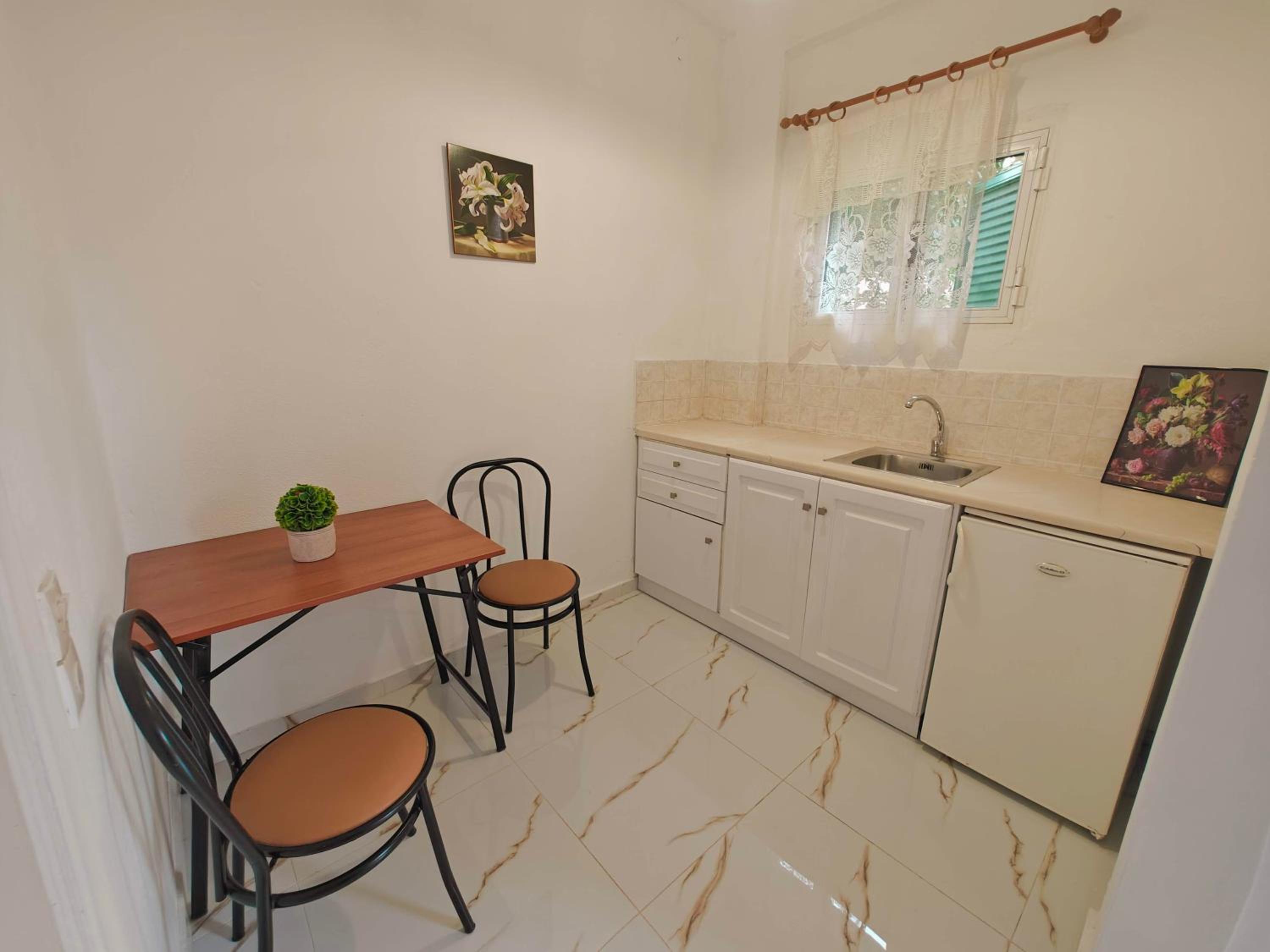 Twin Room with Terrace - Photo 2