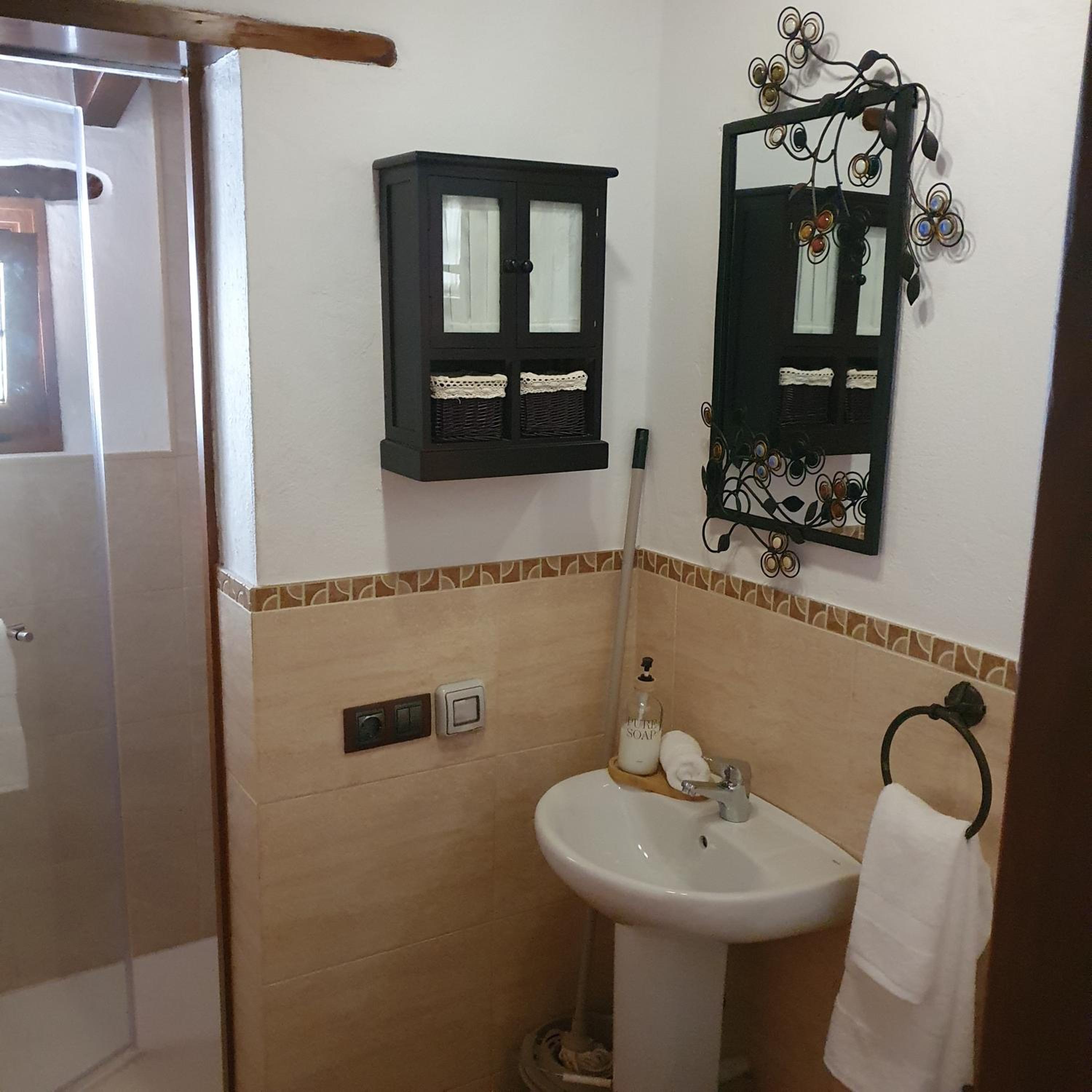 One-Bedroom House photo 2