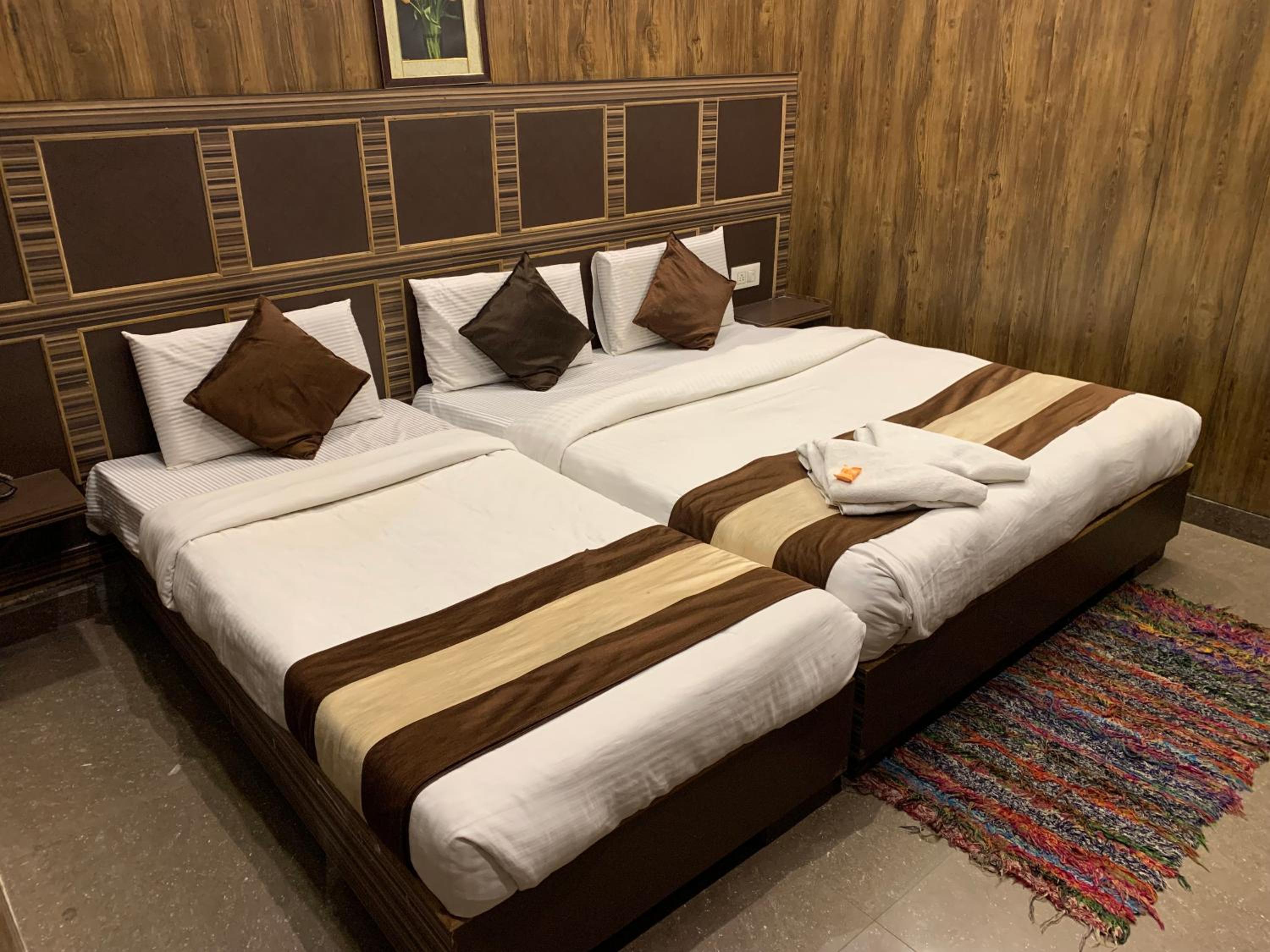Triple Room with Private Bathroom