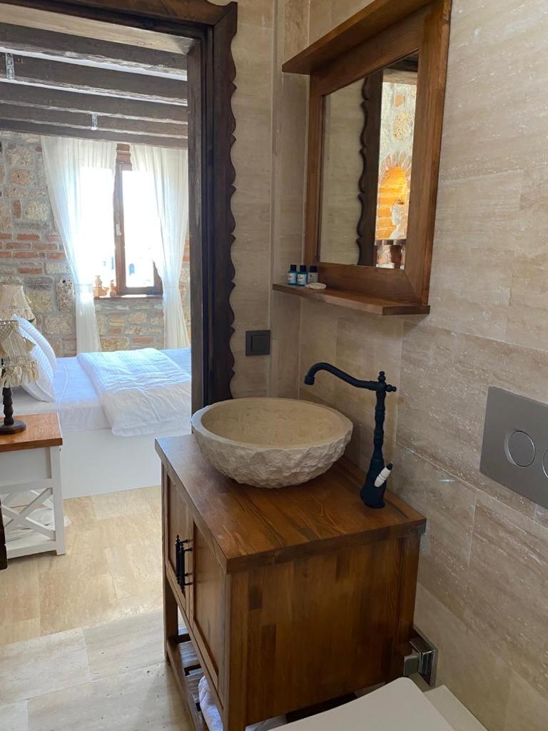 Deluxe Triple Room - Photo 2