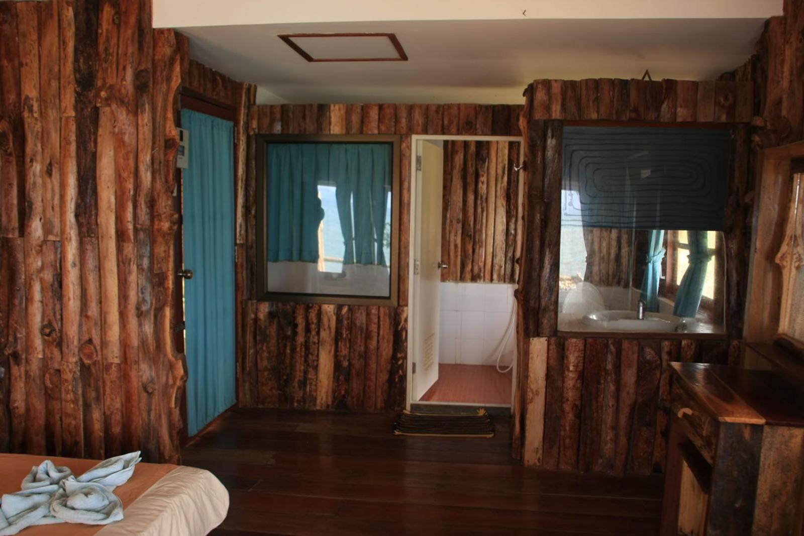 Double Room - Photo 8