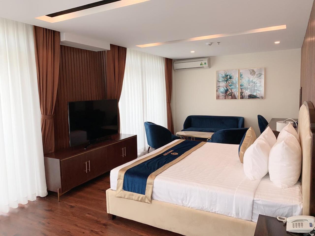 Queen Room - Photo 2