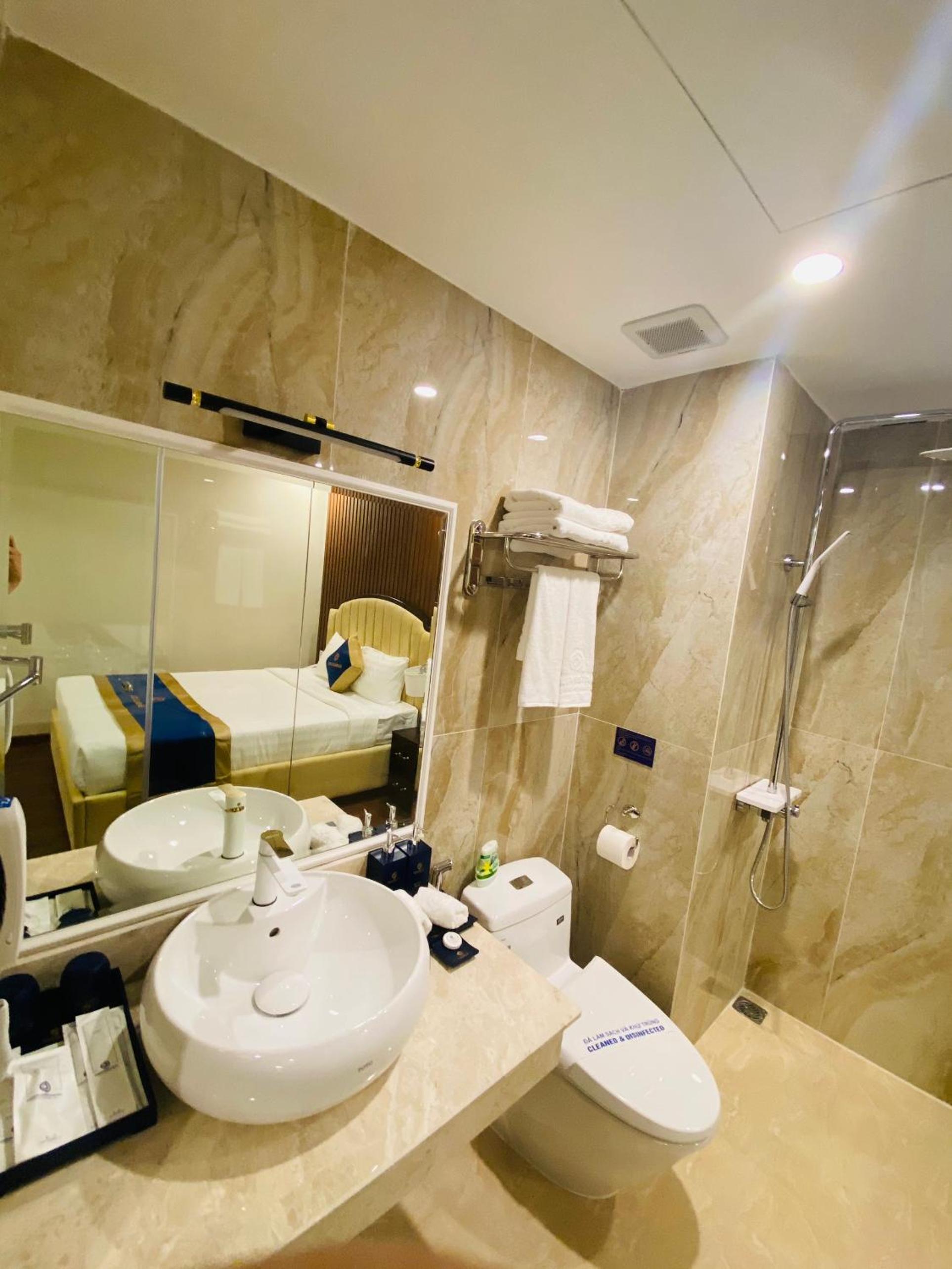 Double Room - Photo 4