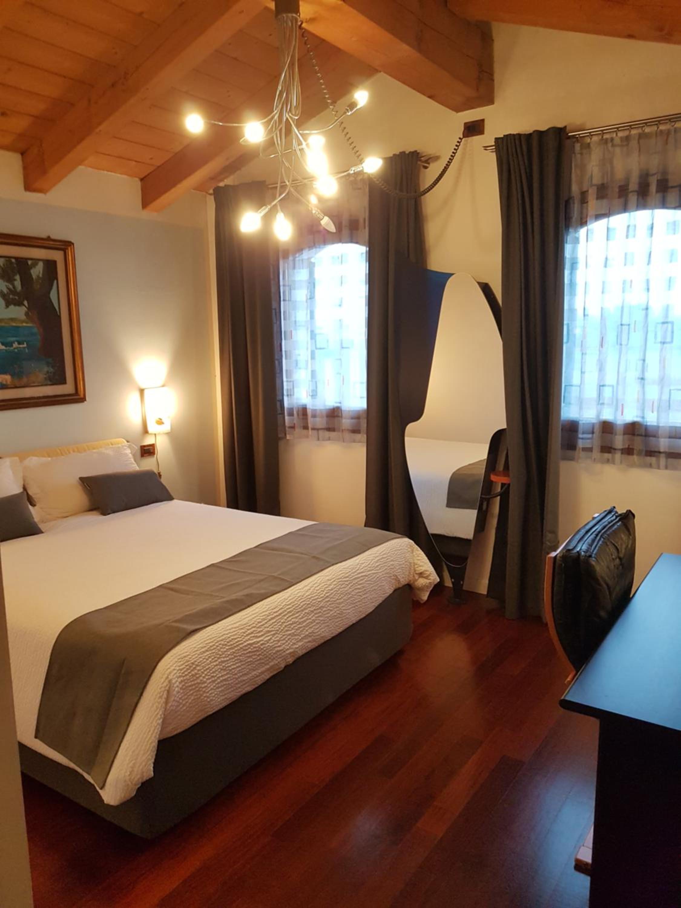 Double Room with Spa Bath photo 1