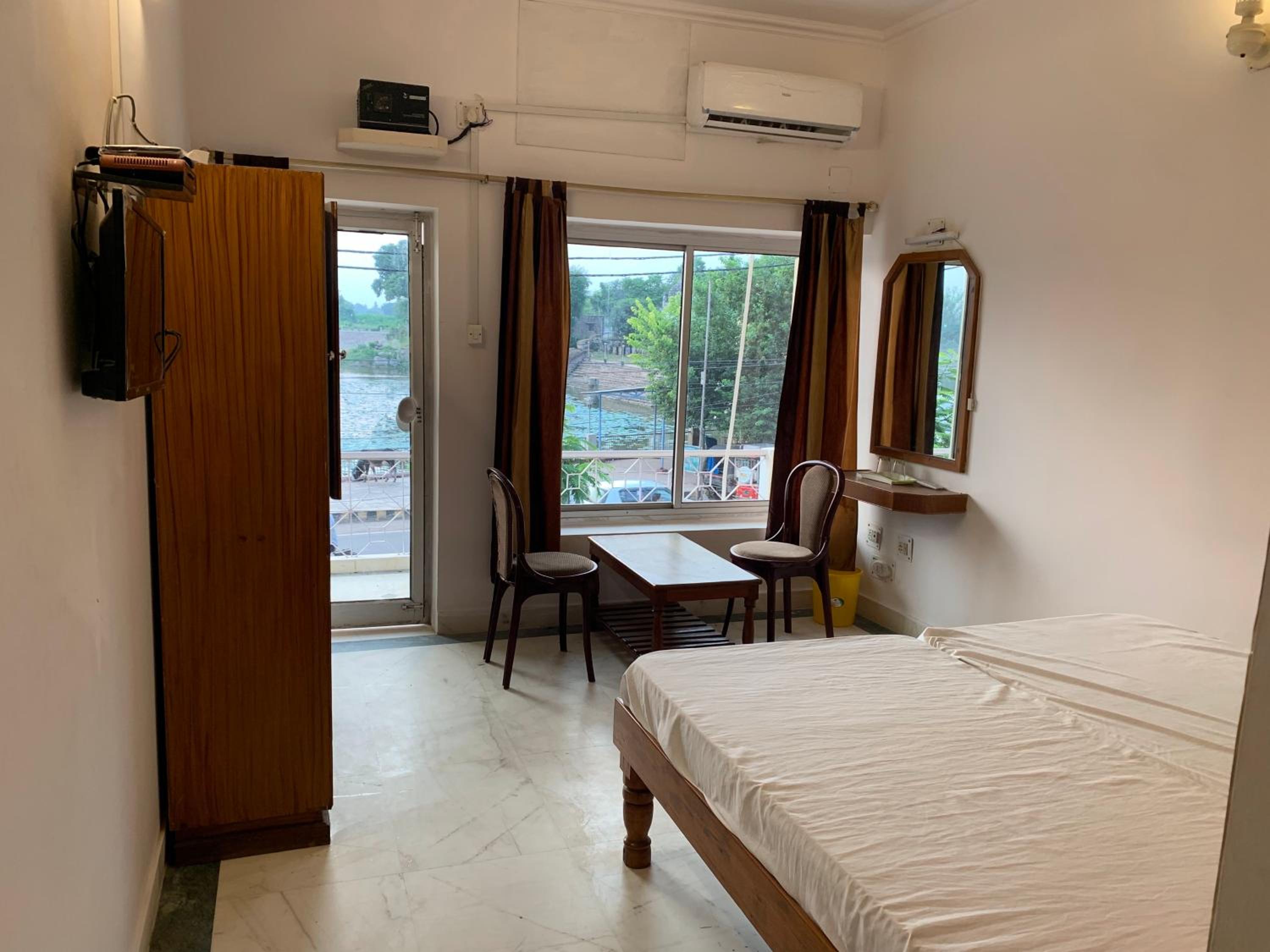 Double Room with Lake View photo 1