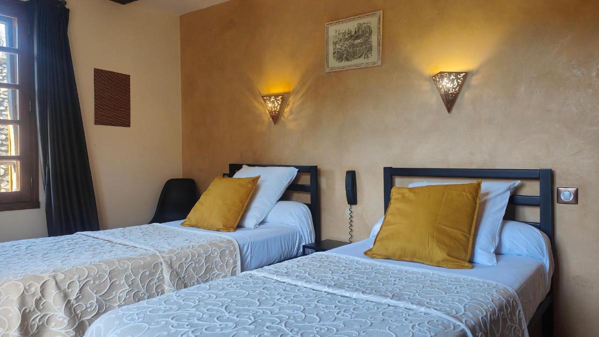 Double Room - Photo 3