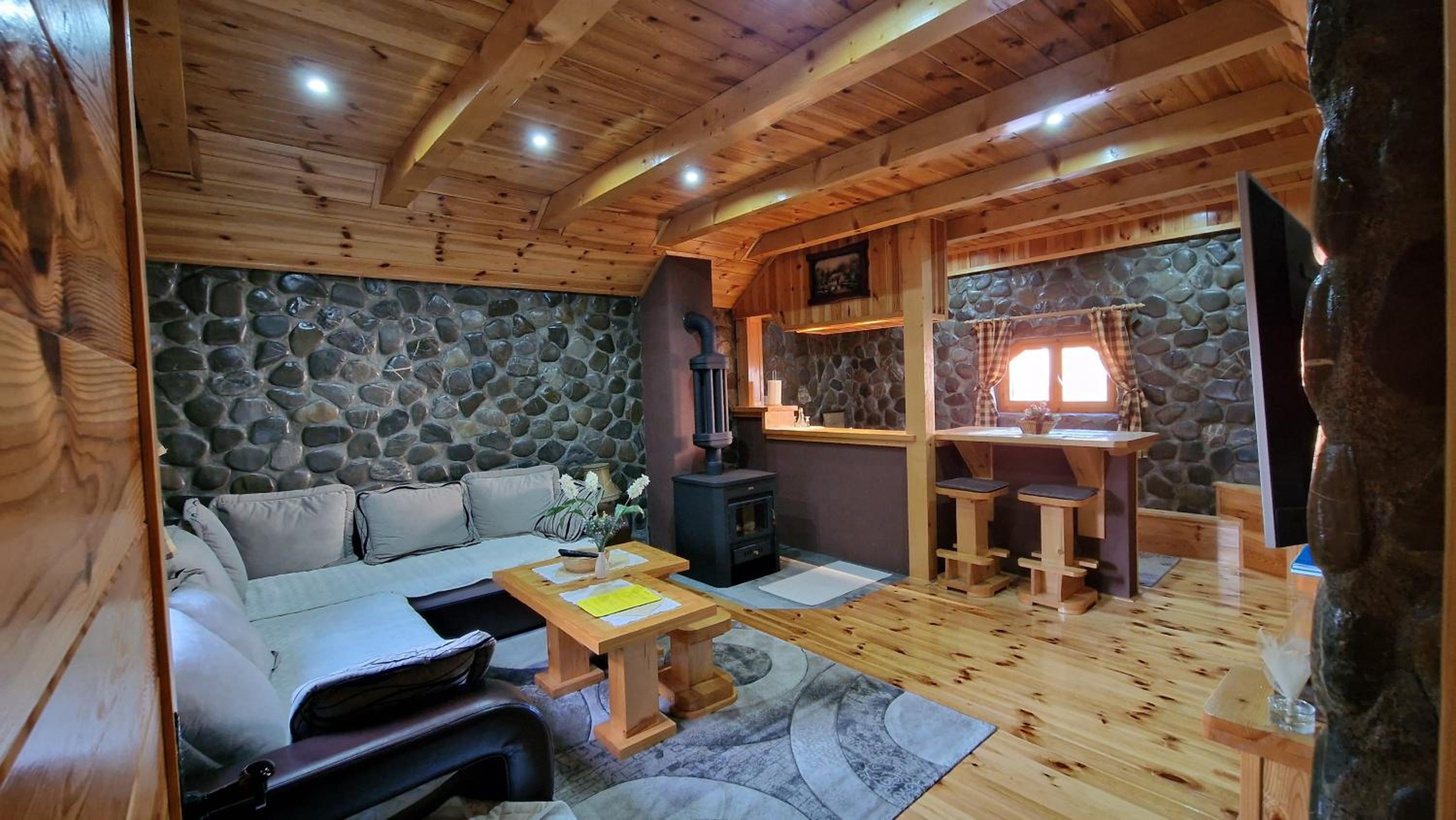 One-Bedroom House photo 2