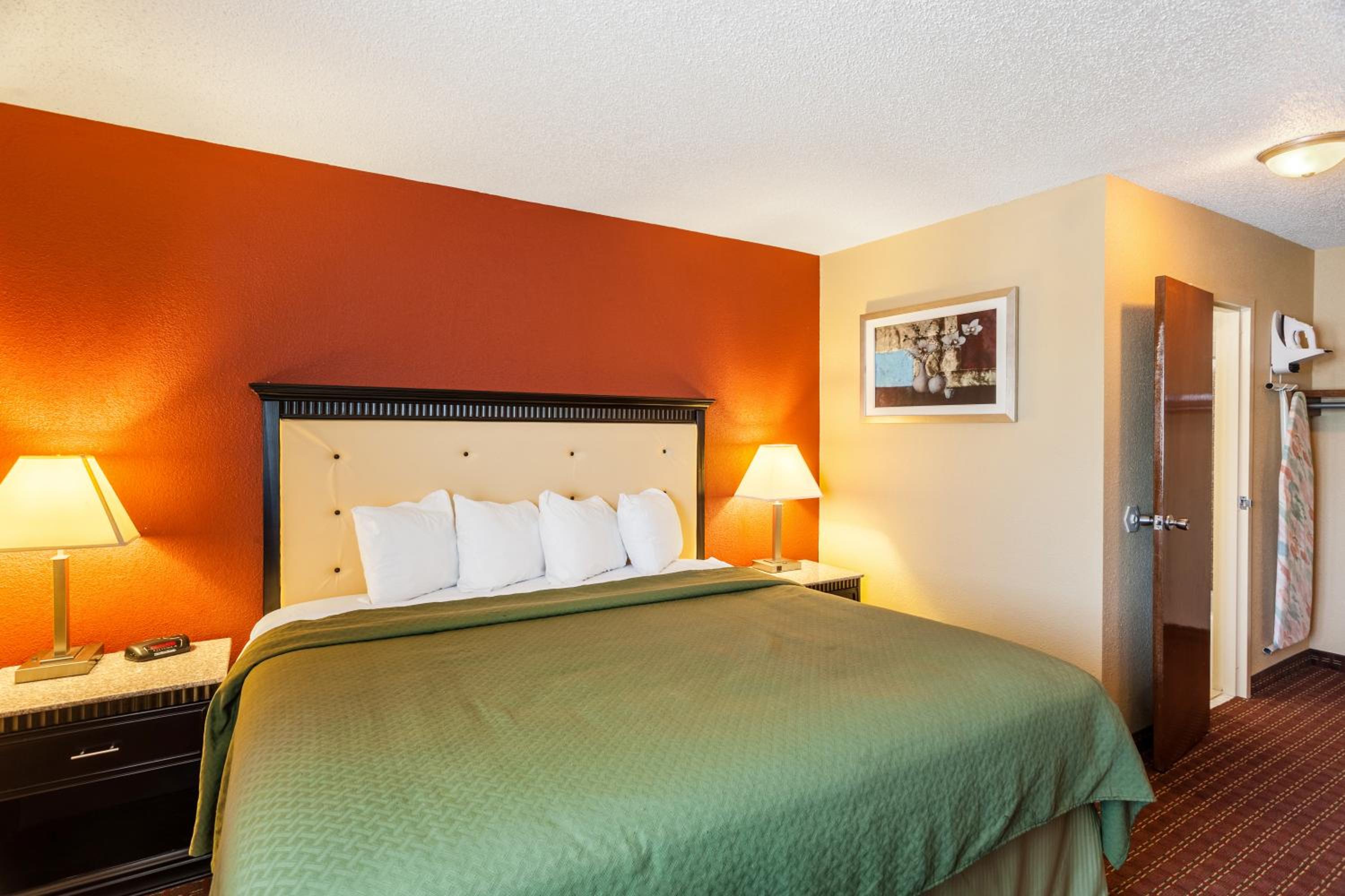 Standard Room J - Photo 1