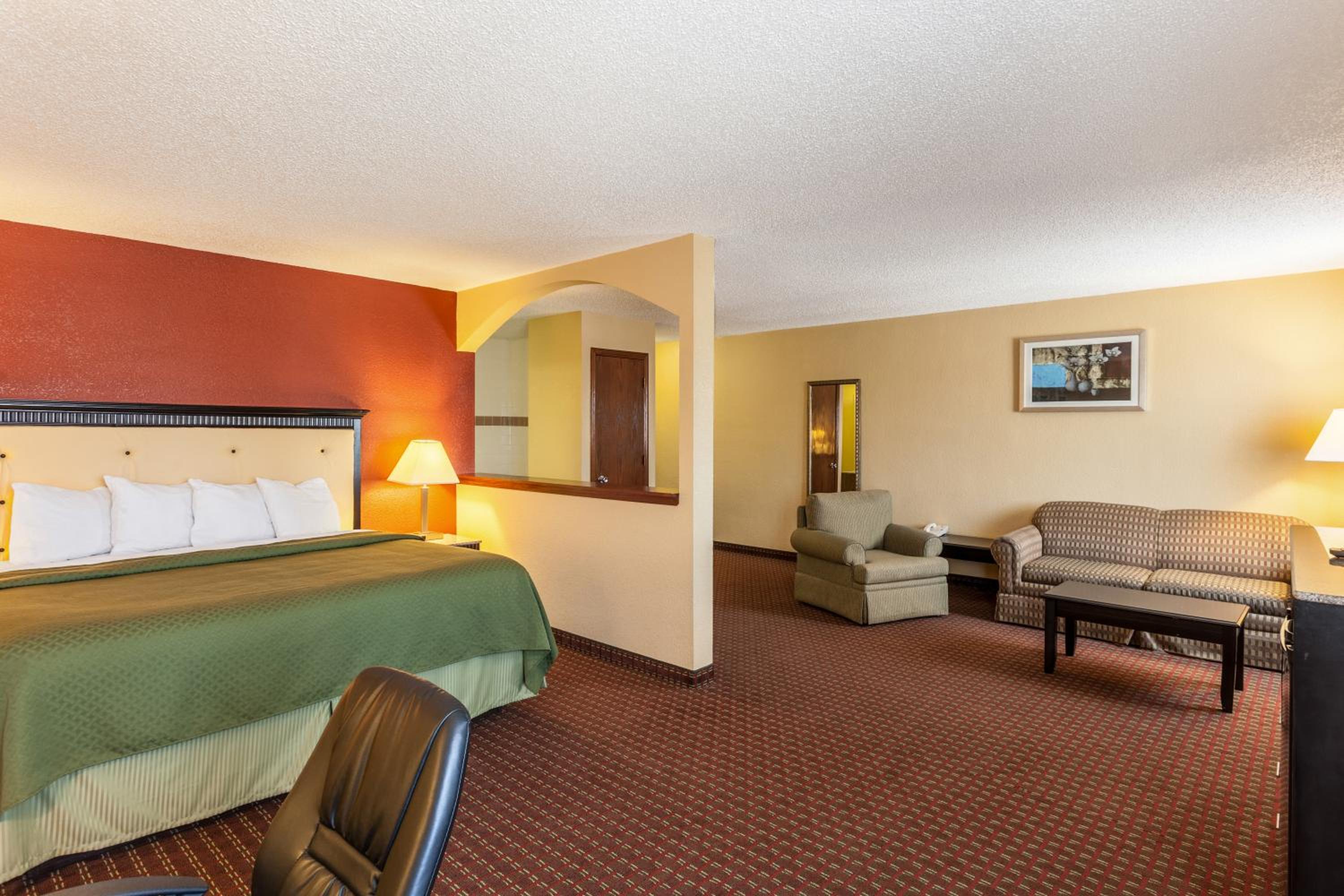 One Room Suite with Sofa bed - Non Smoking - Photo 1