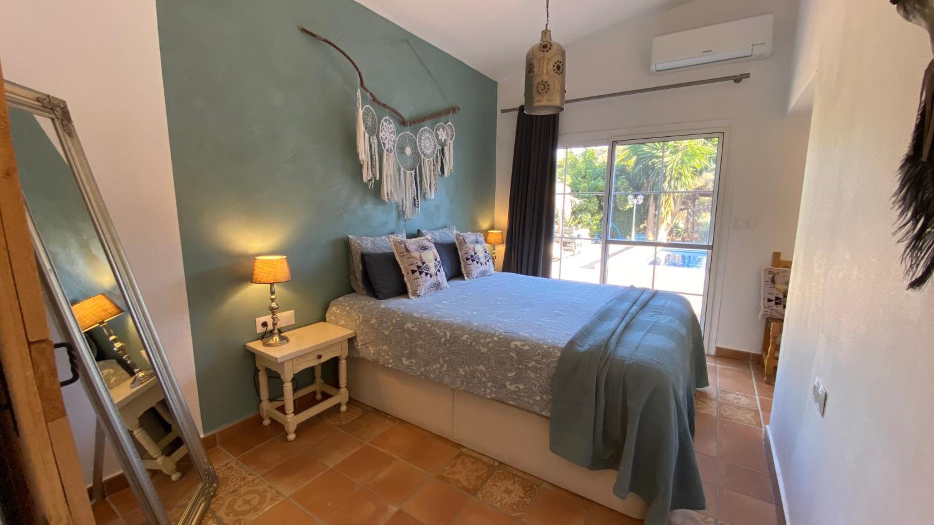 Habitación Doble con Vista a la Piscina