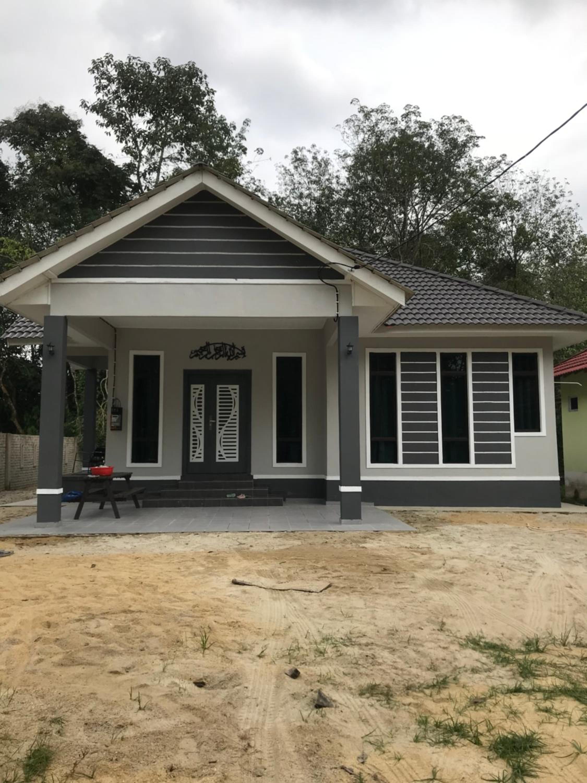 Three-Bedroom House photo 1