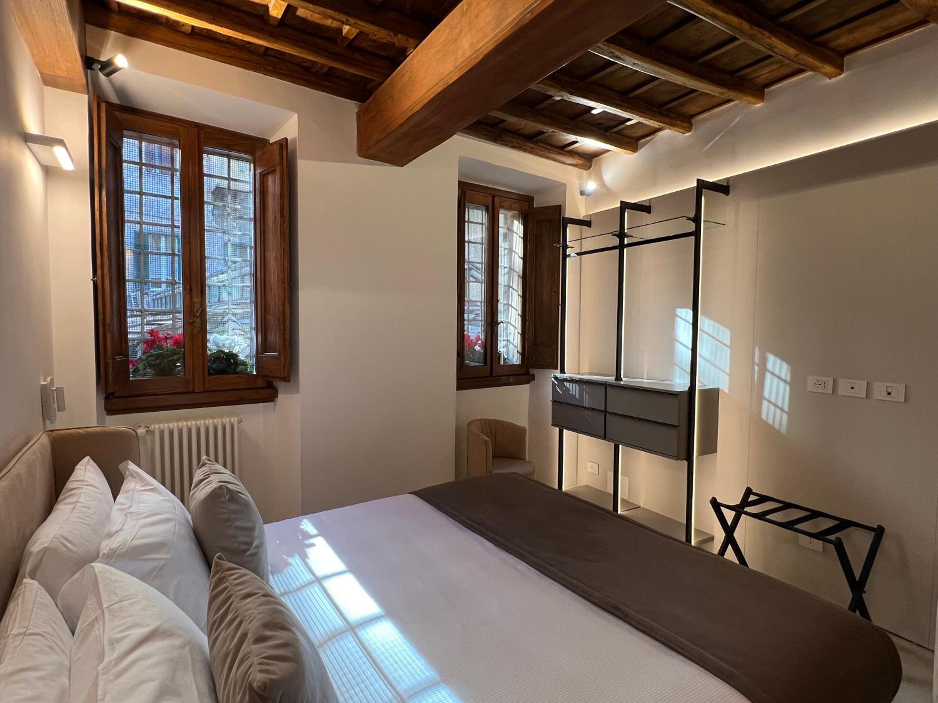 Deluxe Room (2 Adults + 1 Child) photo 3