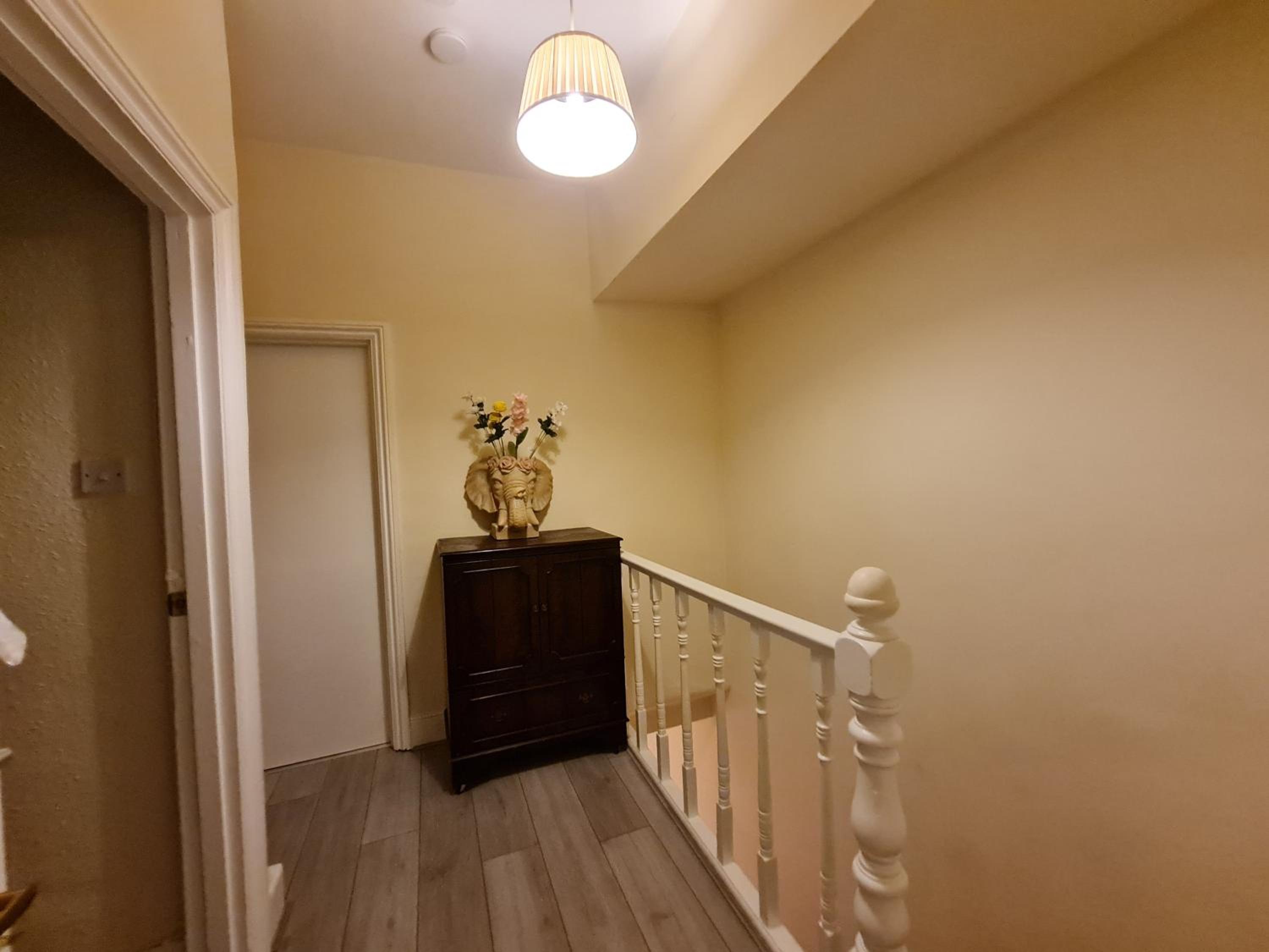 Two-Bedroom House photo 3