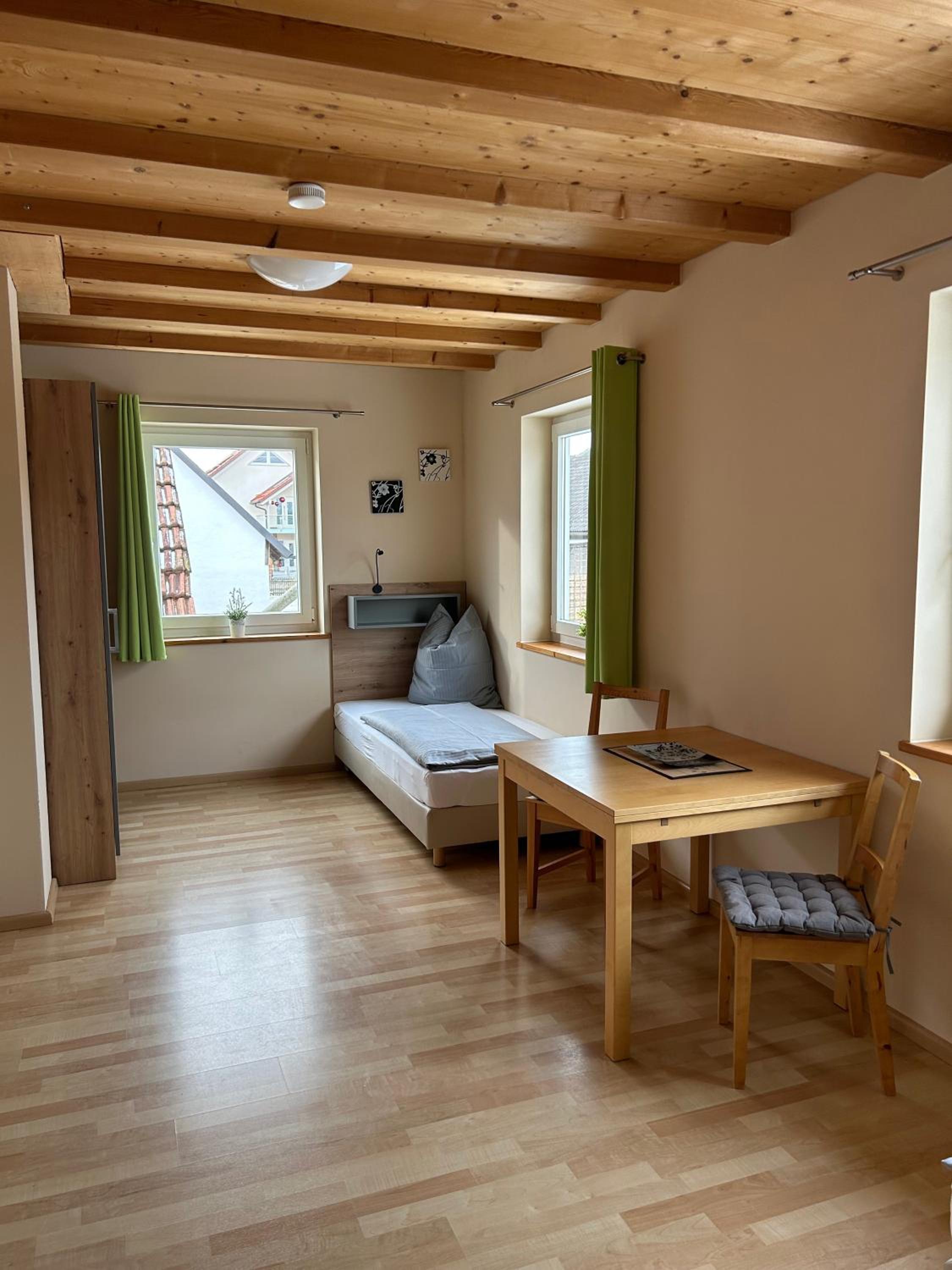 Apartment photo 2