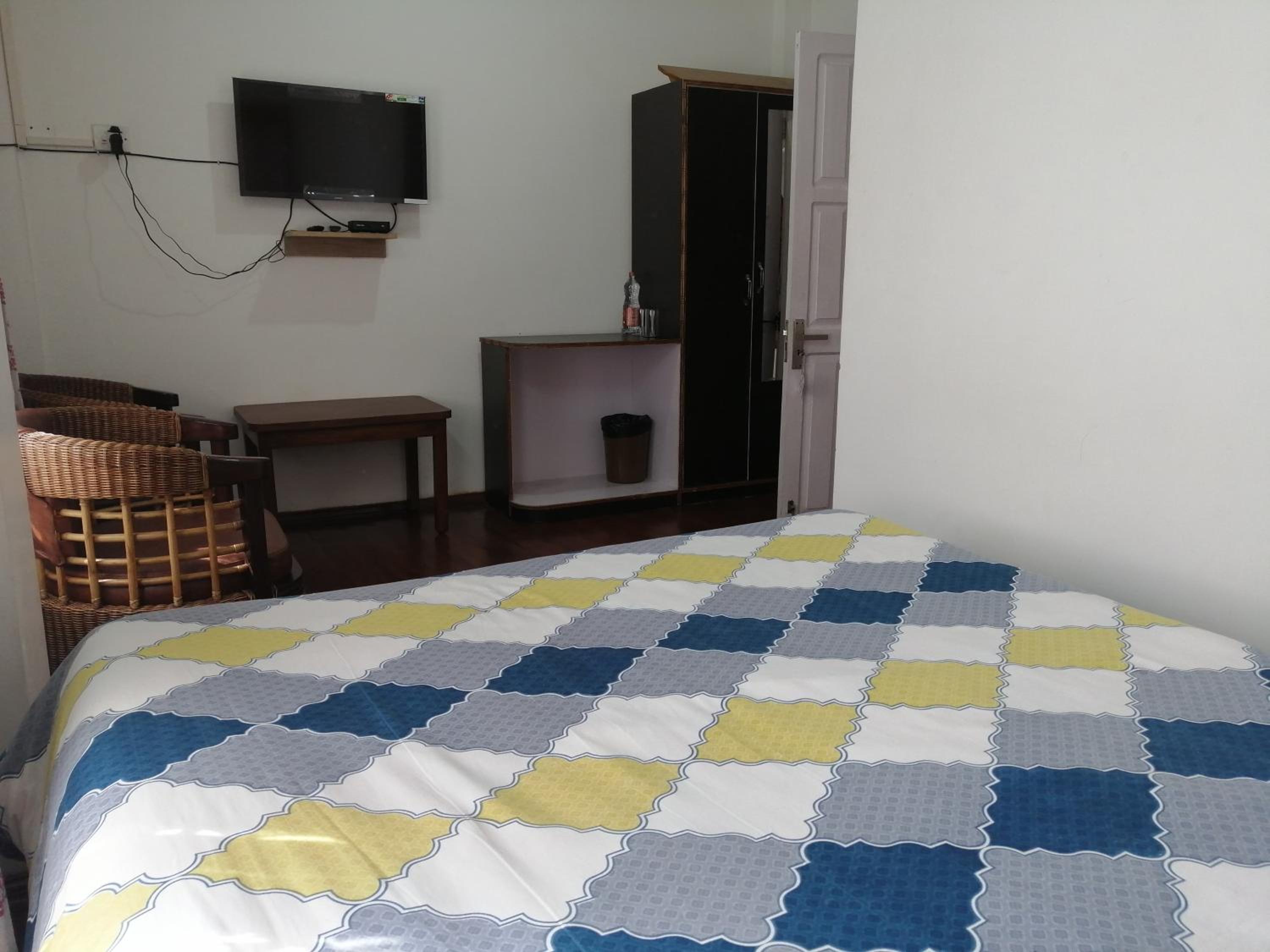 Double Room - Photo 4