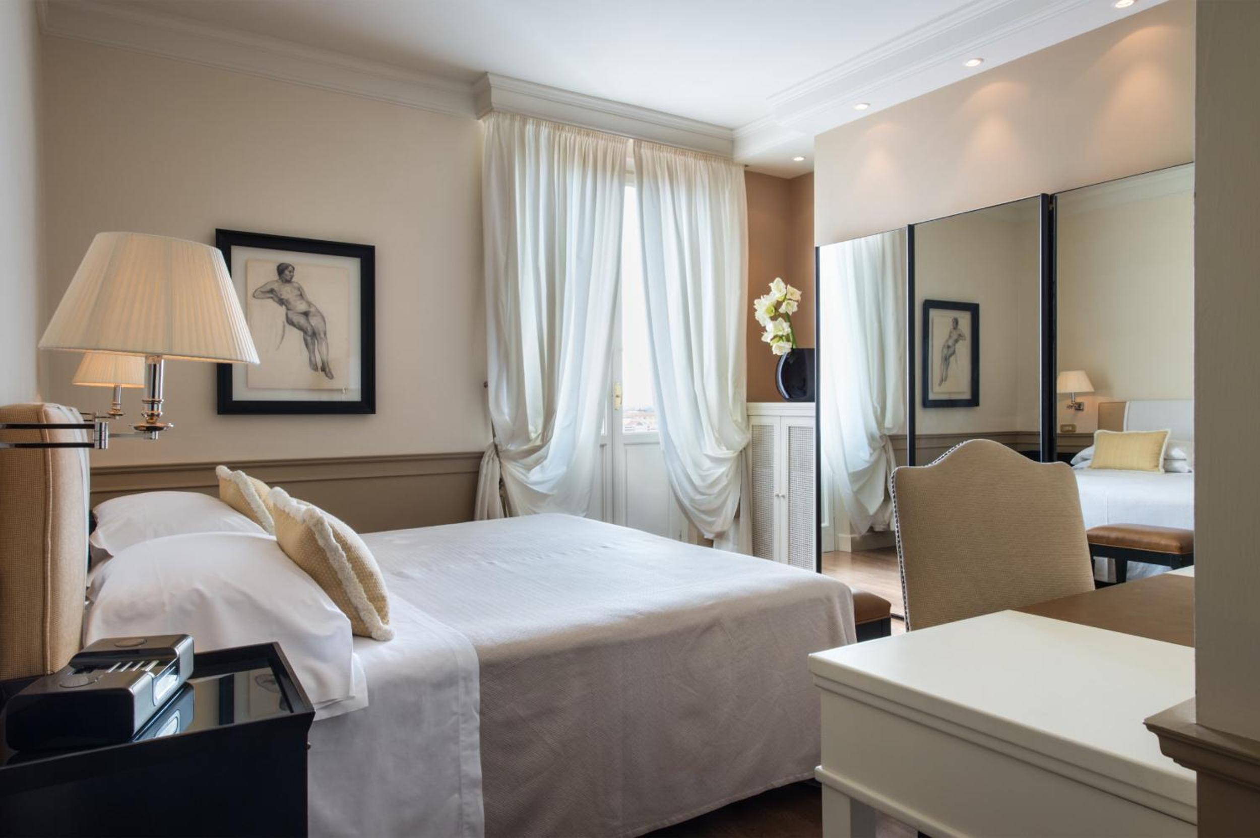 Premium Deluxe Double or Twin Room - Photo 3