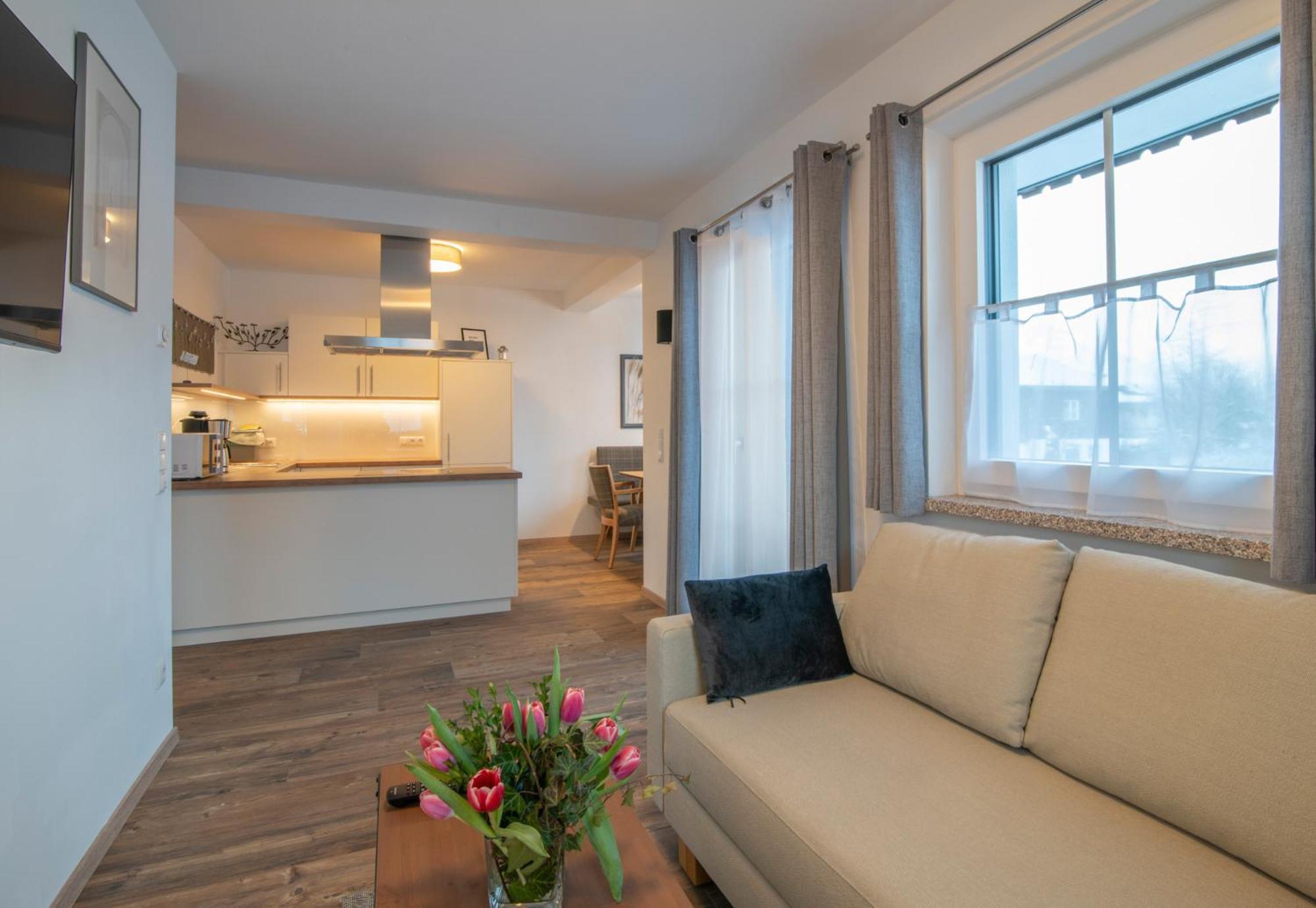 Apartment with Balcony photo 2