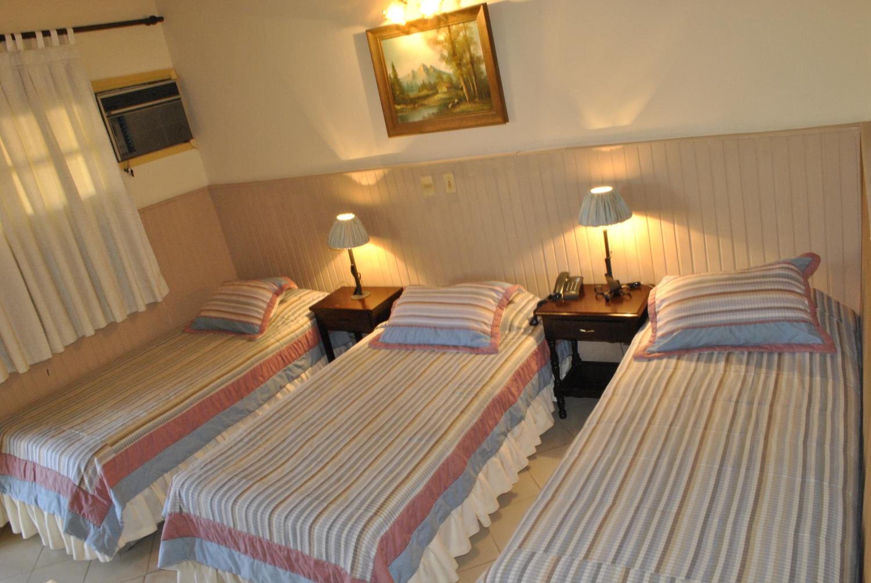 Standard Triple Room photo 2