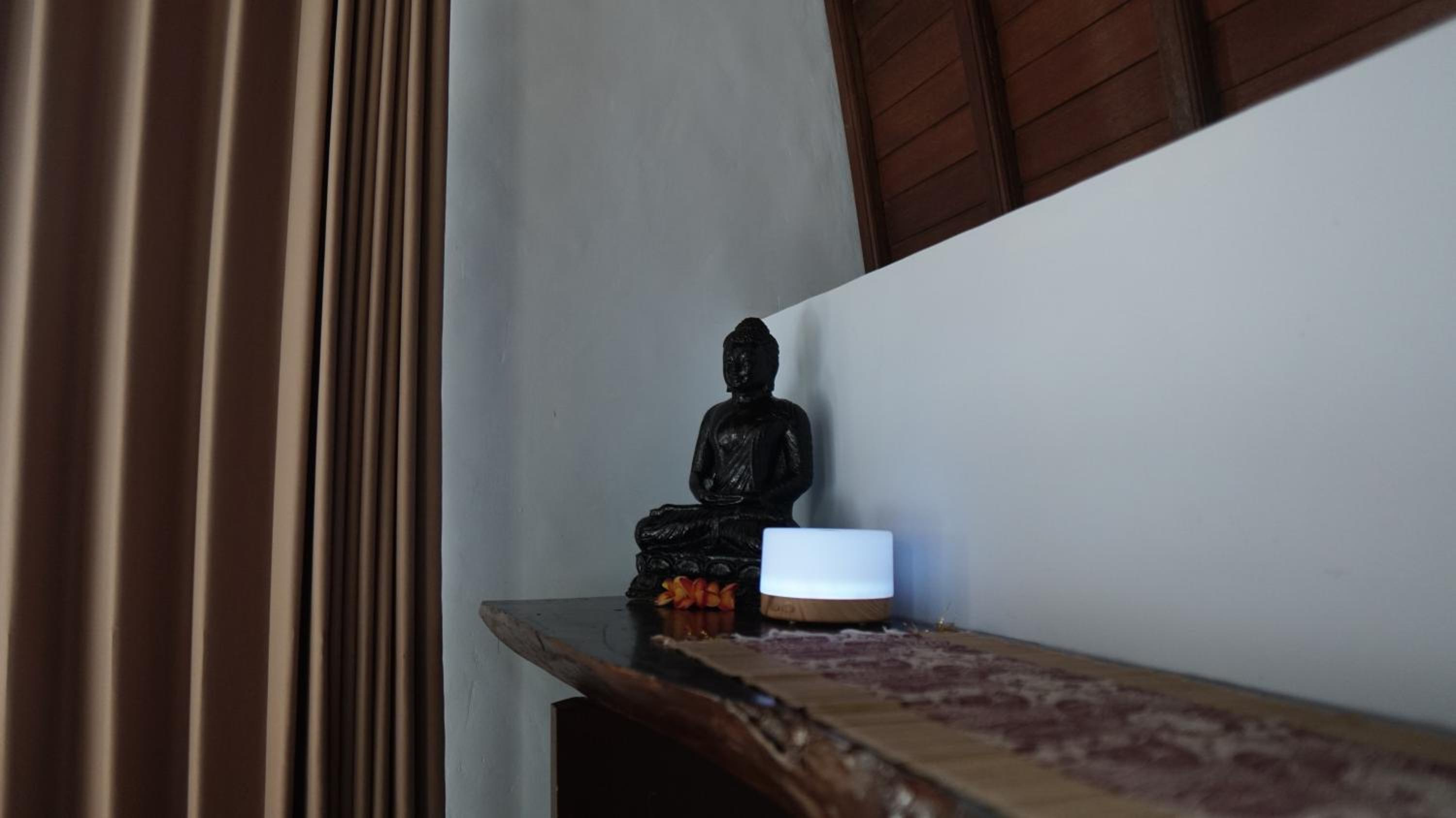 Double Room with Pool View - Photo 17