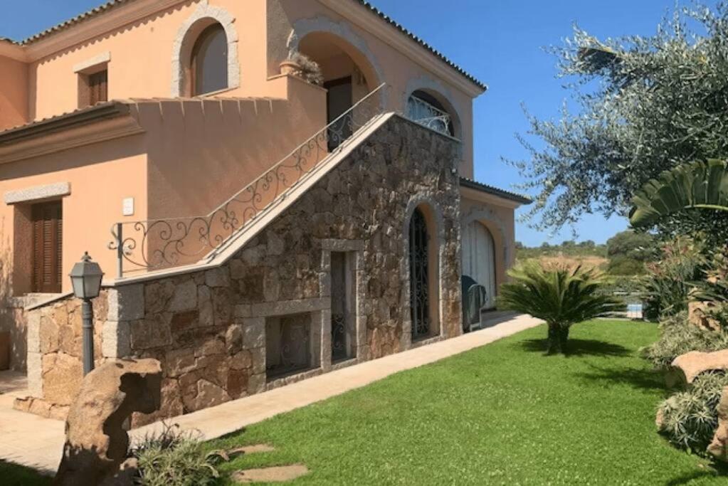 Three-Bedroom Villa photo 2