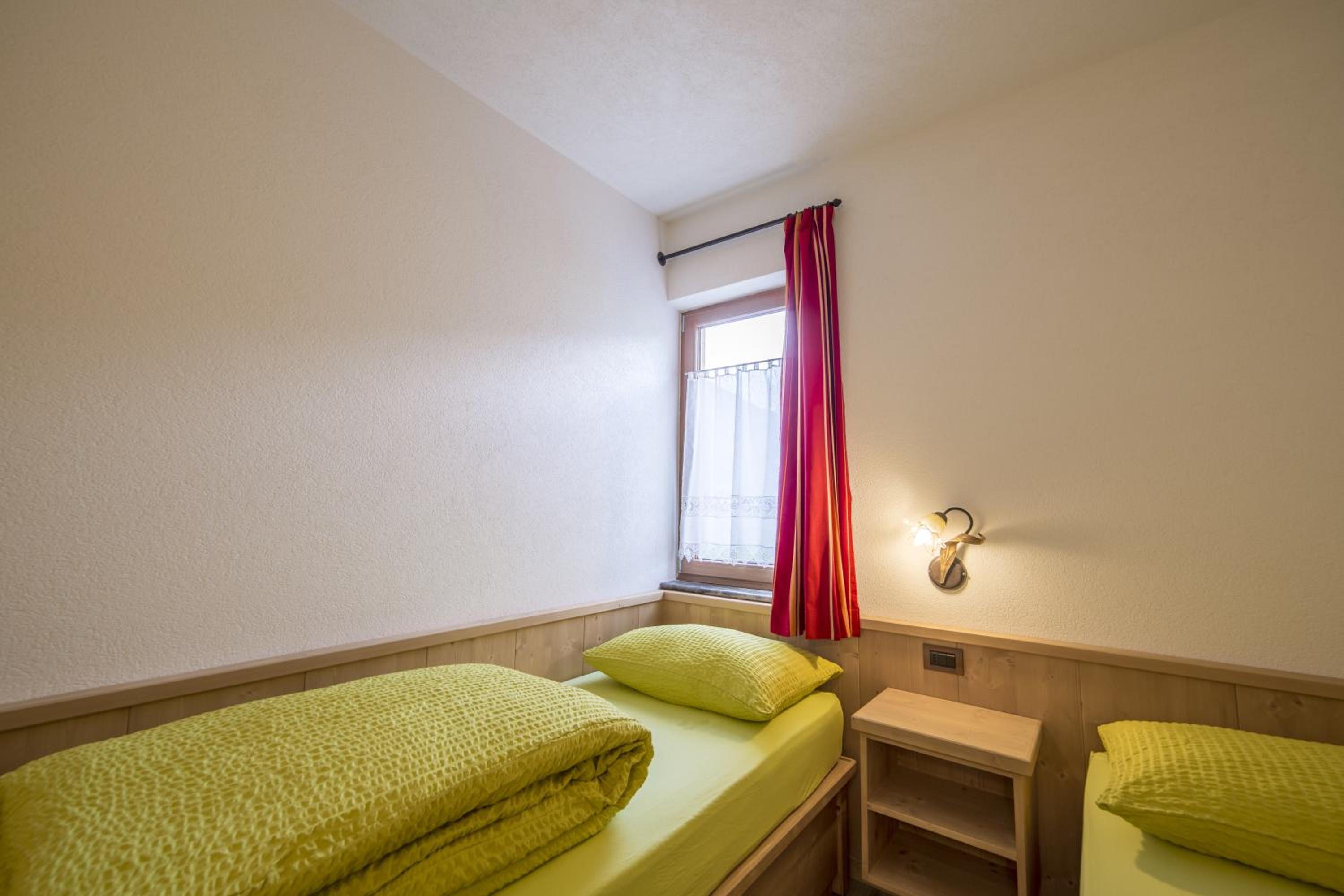 Two-Bedroom Apartment - Photo 5
