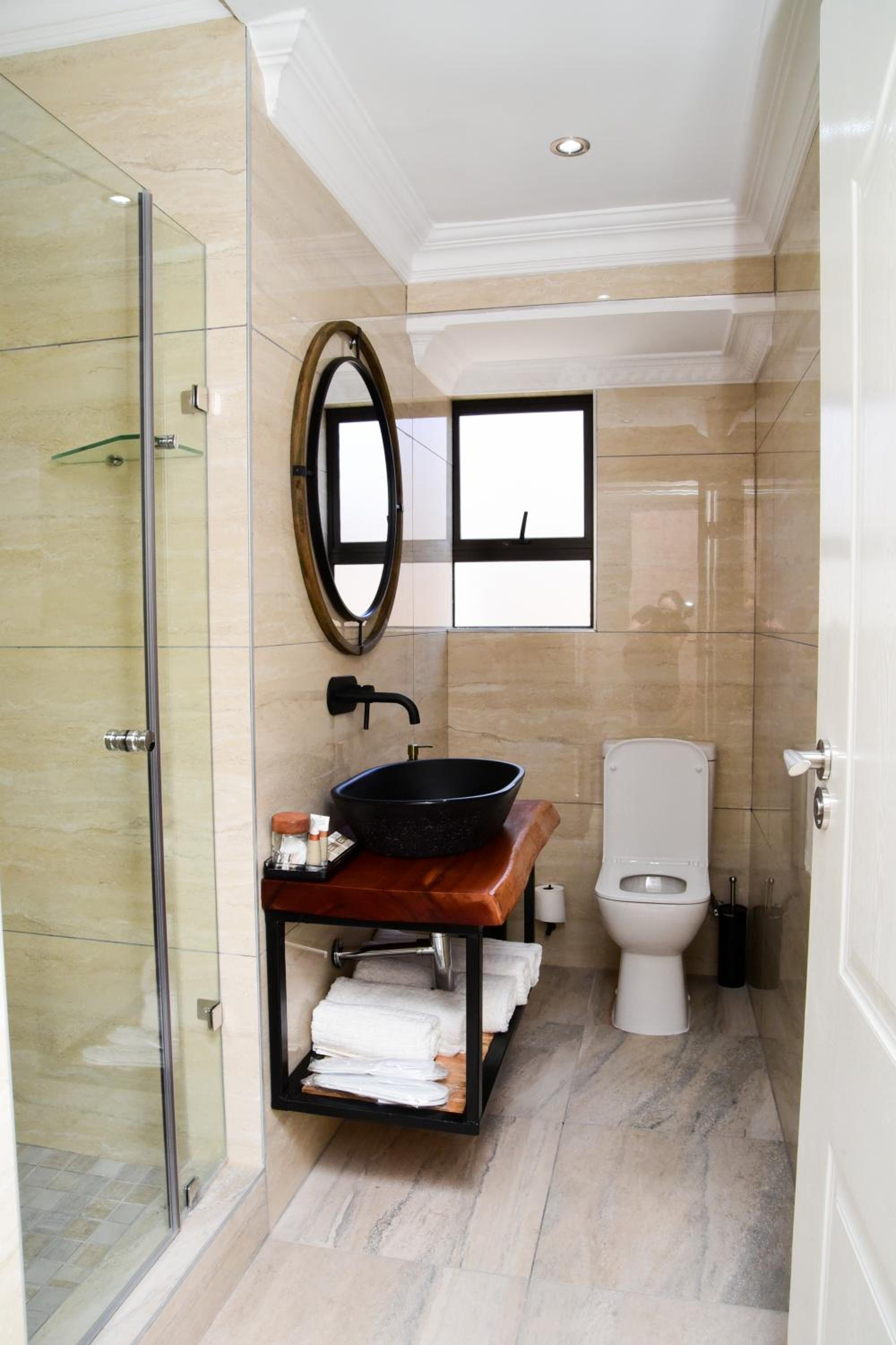 Deluxe Suite photo 3