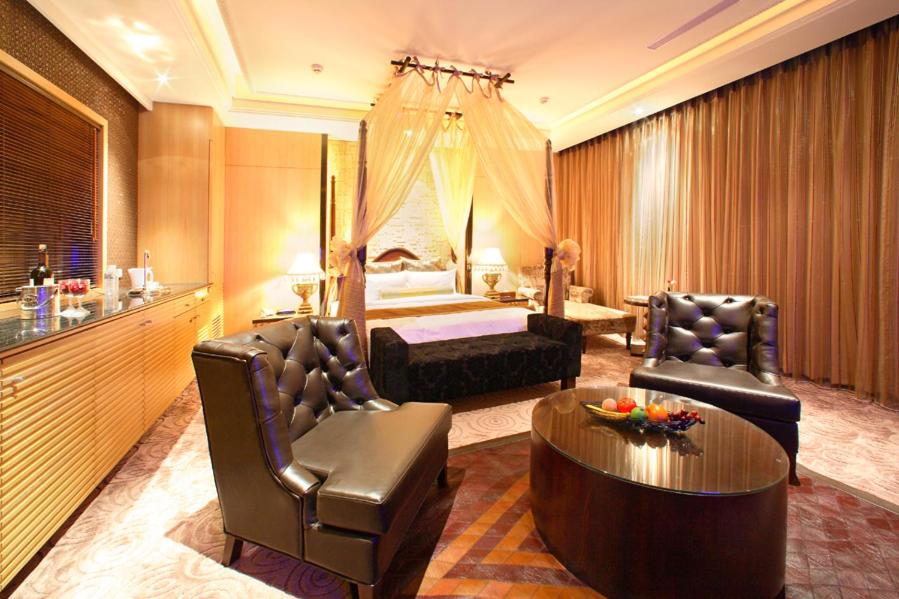 One-Bedroom Villa with Private Pool photo 3