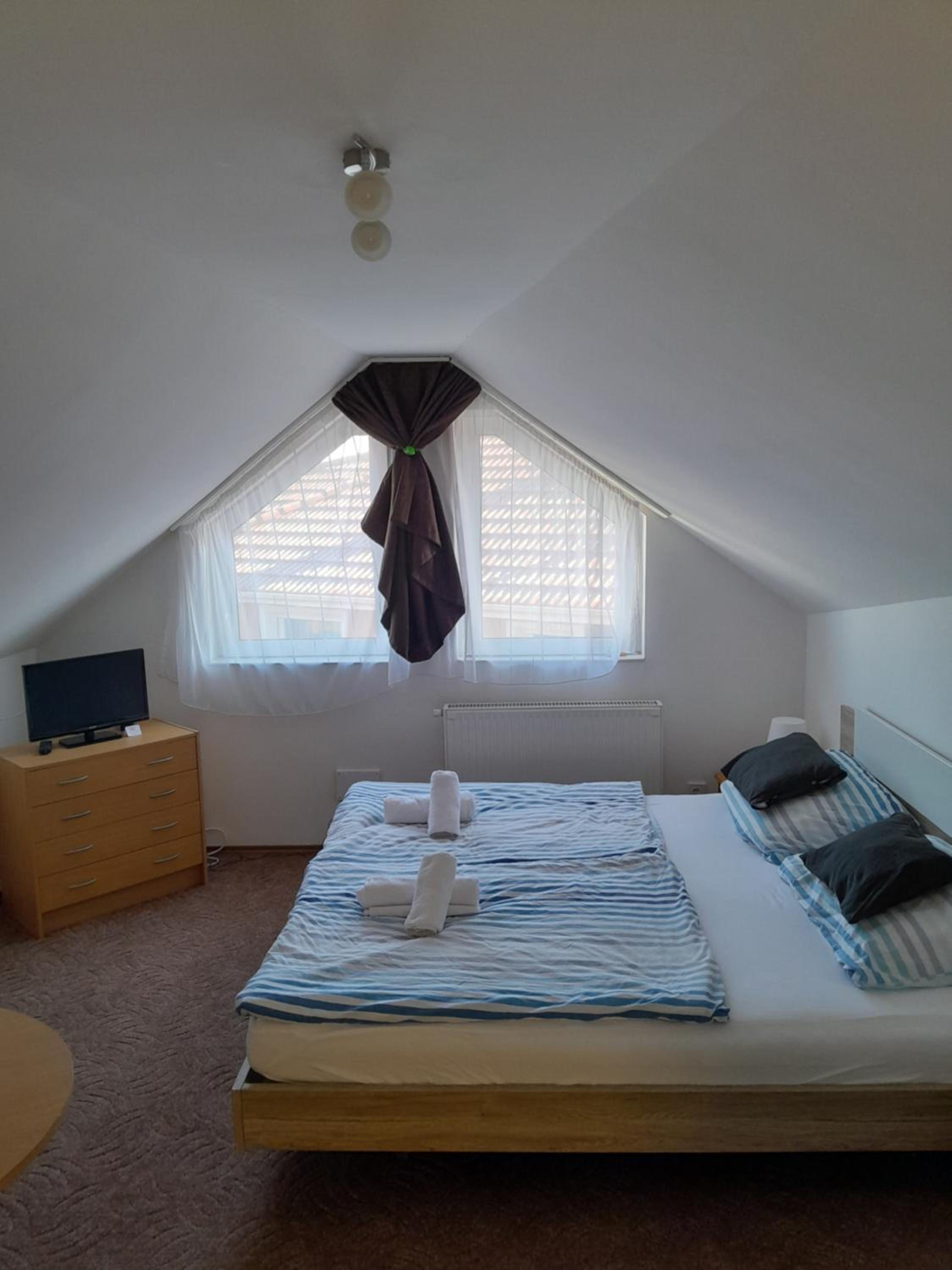 Standard Double Room photo 2