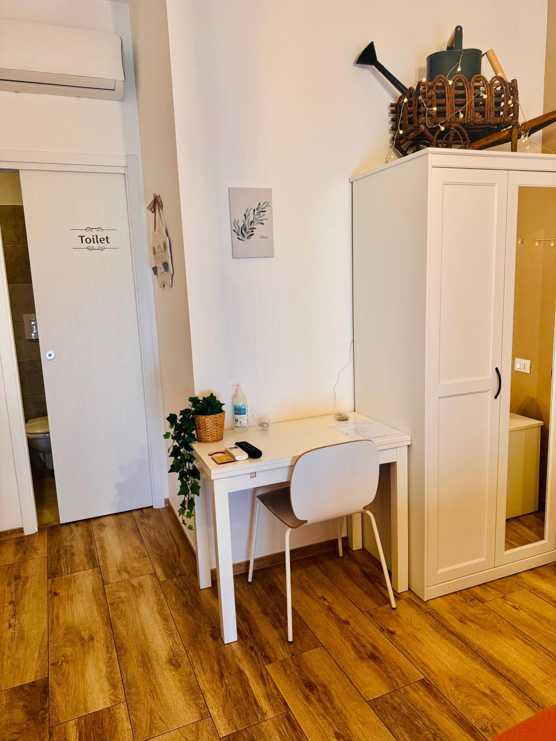 Deluxe Double Room - Photo 15
