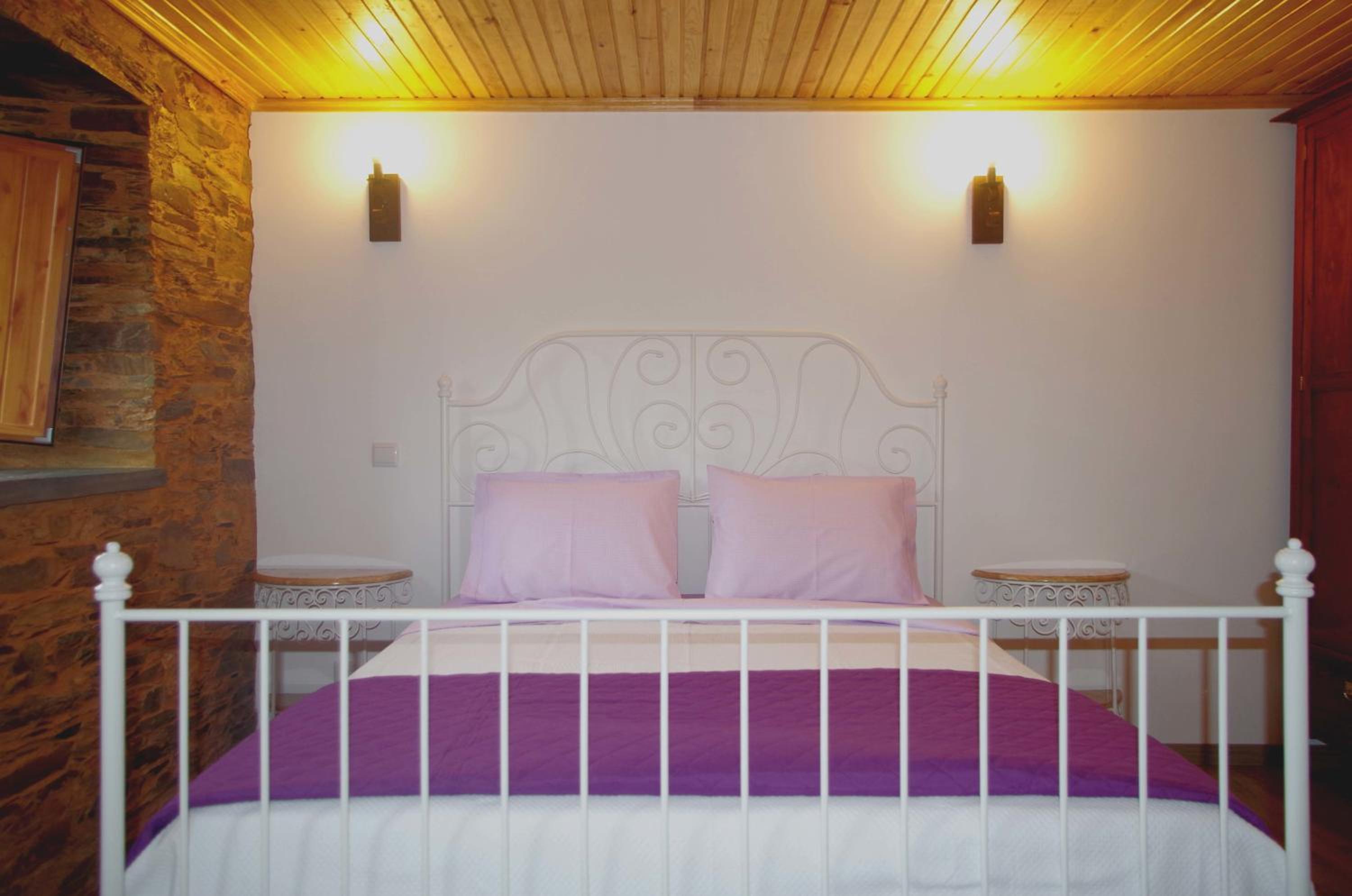 Two-Bedroom House - Photo 1