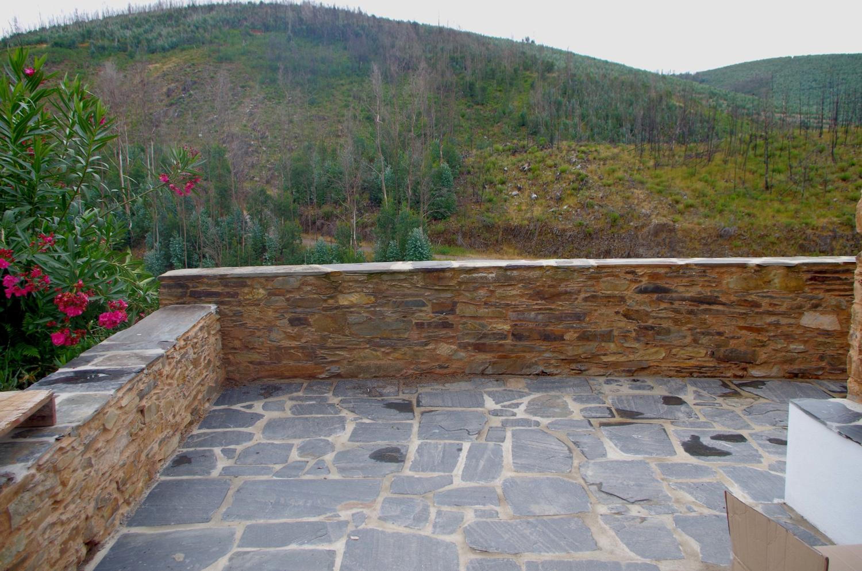Two-Bedroom House - Photo 14