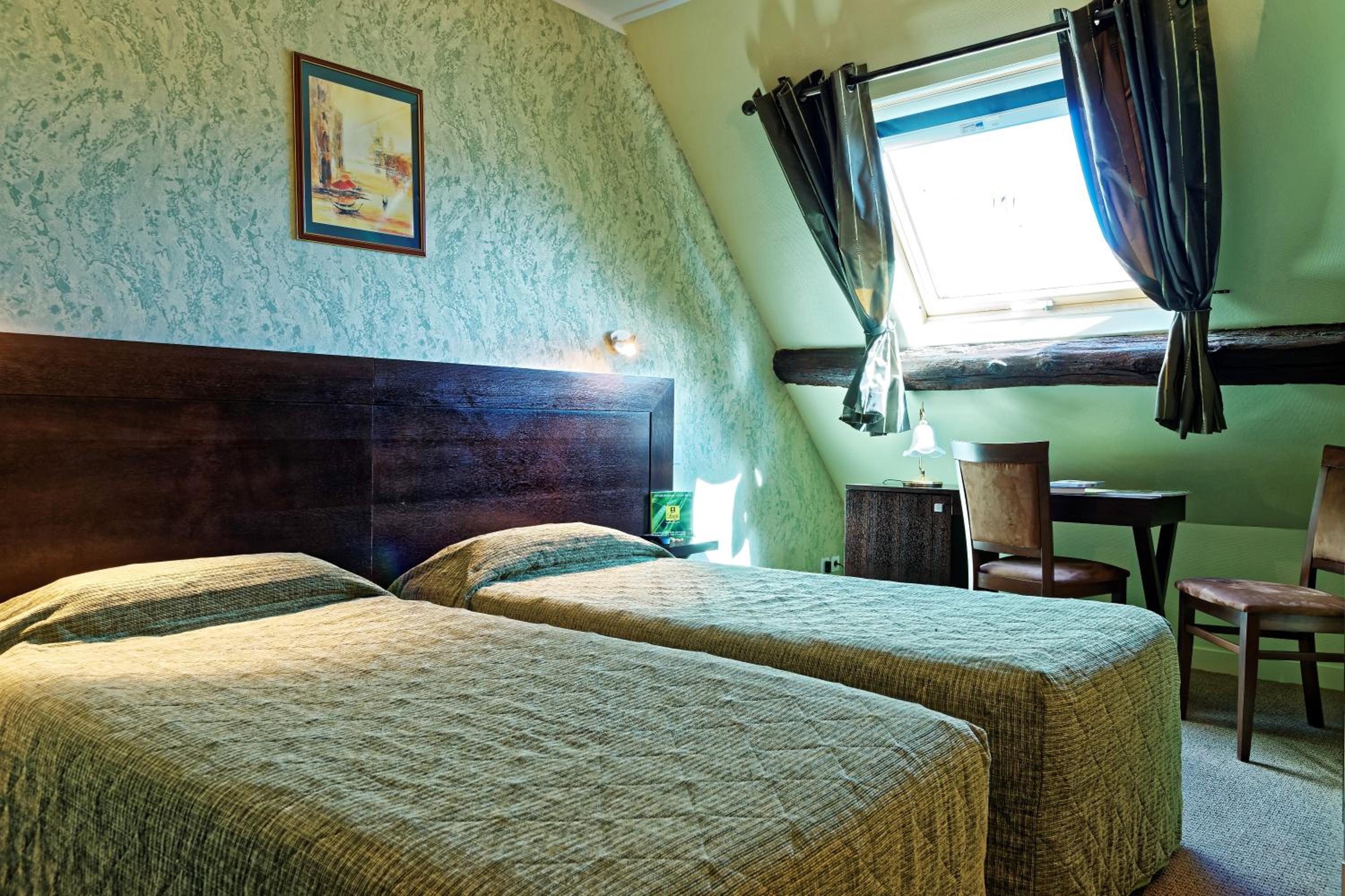 Double or Twin Room photo 3