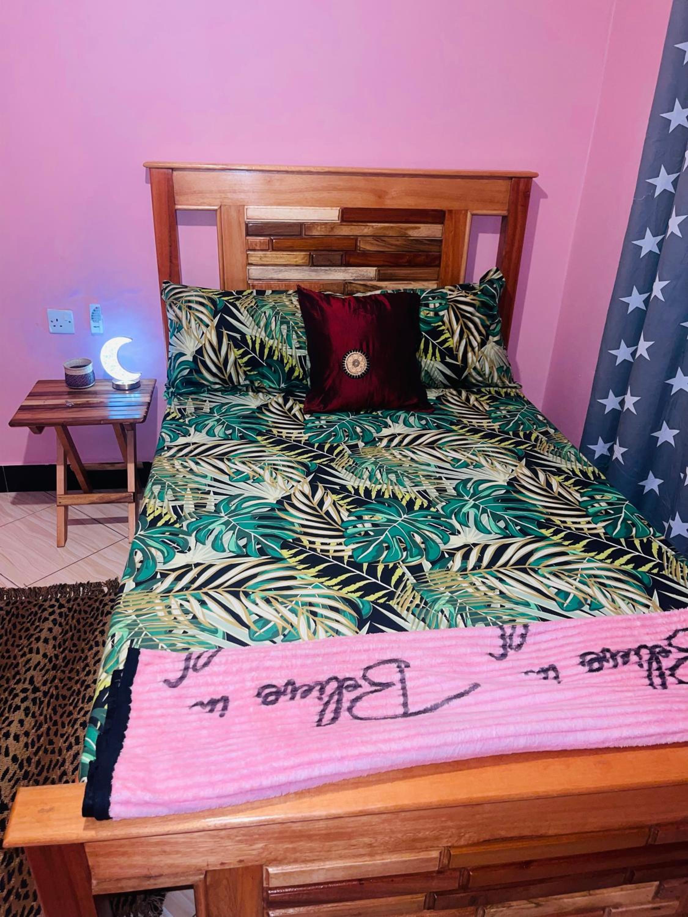 Single Room photo 3