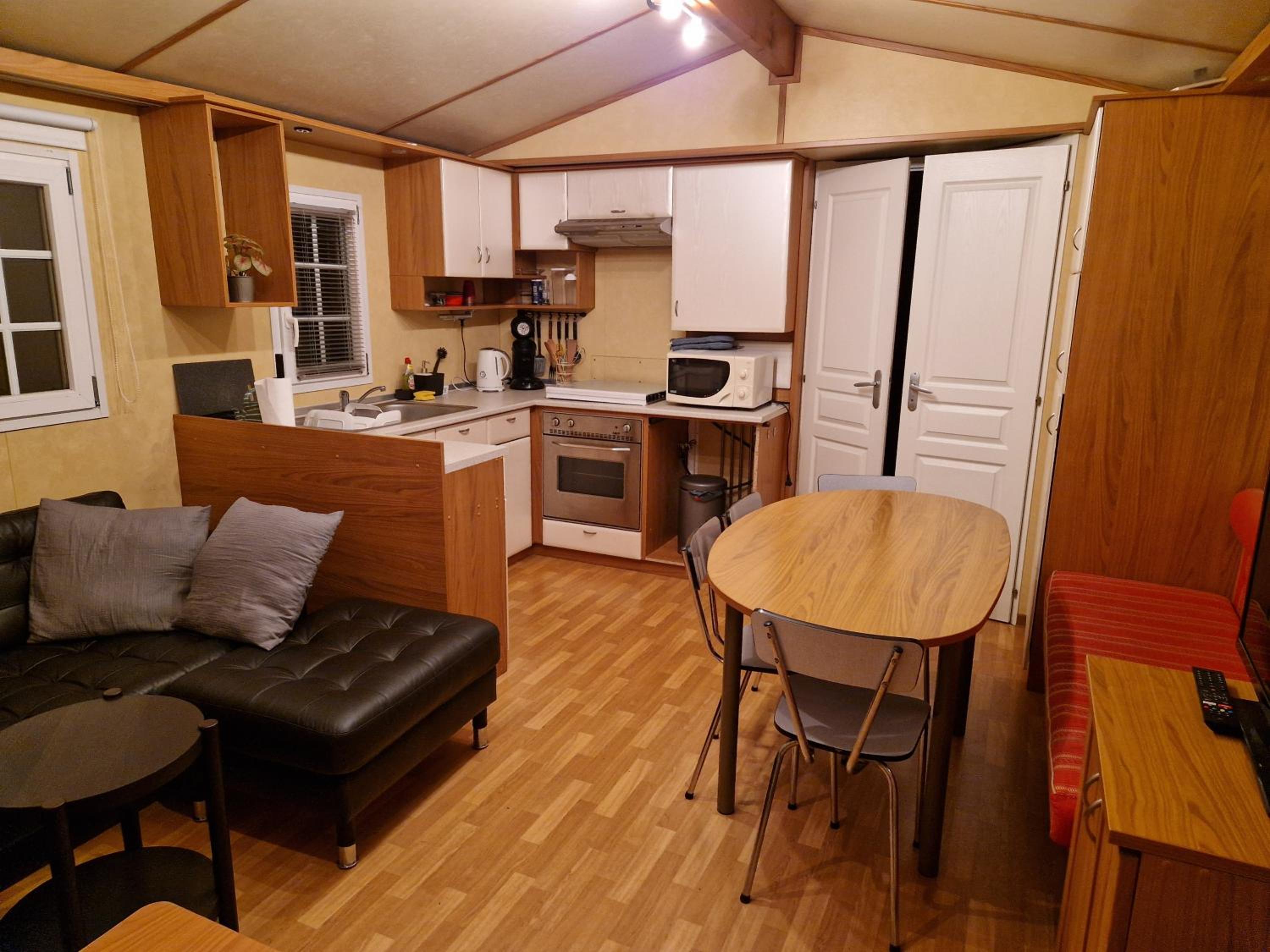 Three-Bedroom Chalet photo 2