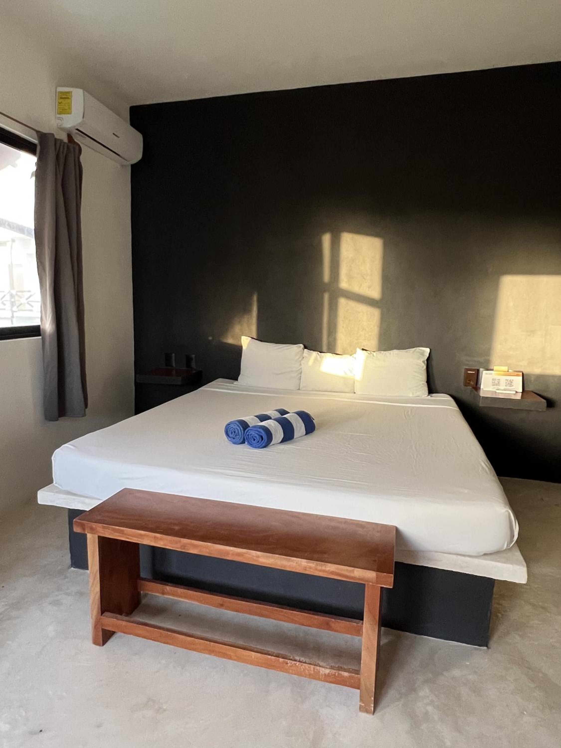 One-Bedroom Suite photo 2