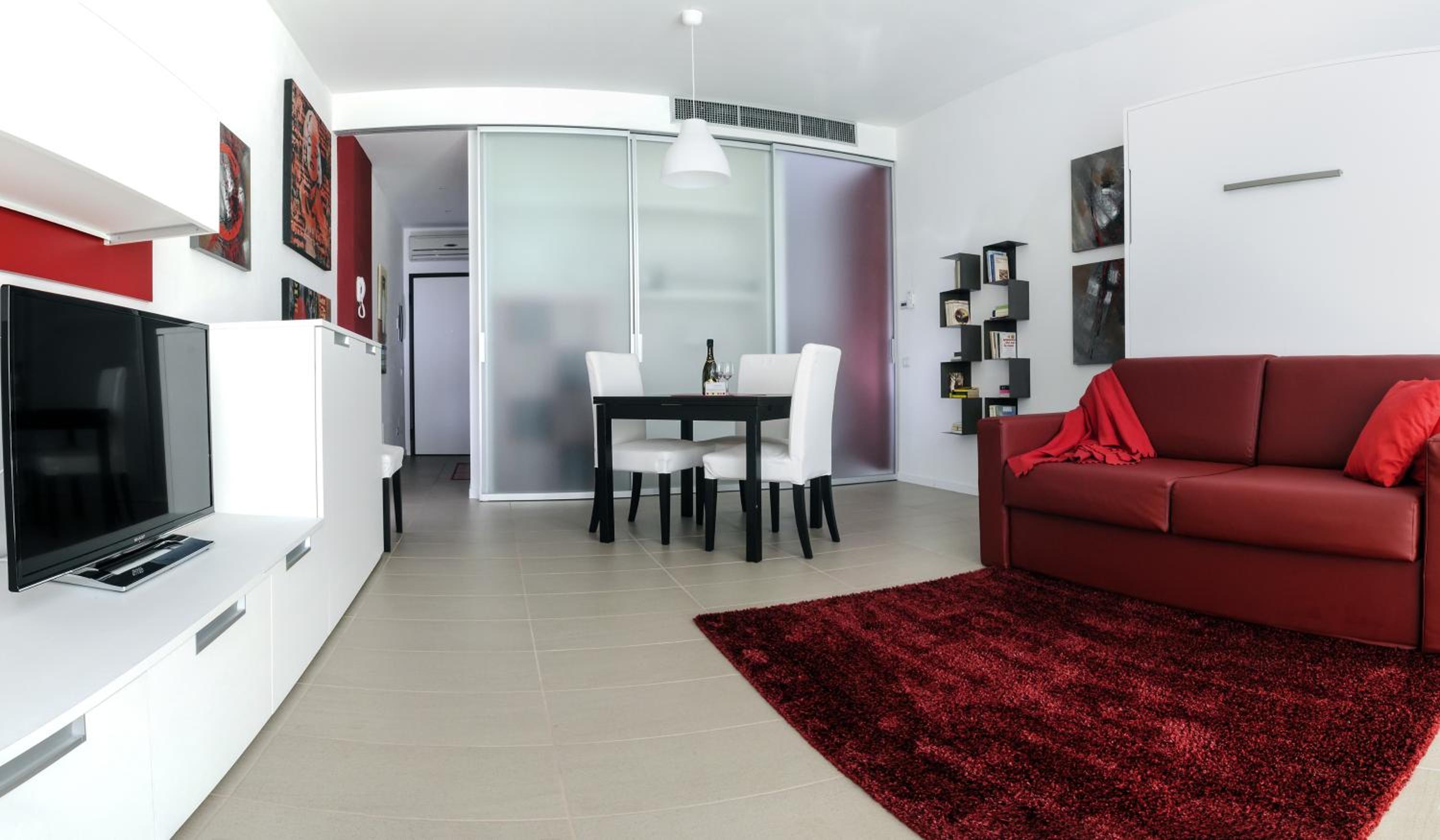 Loft with Garden photo 1