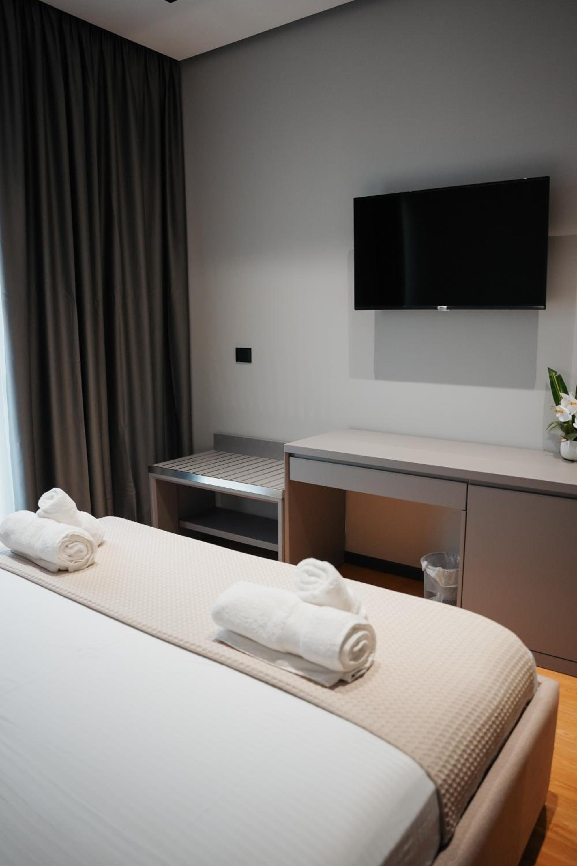 Double Room with Balcony photo 2