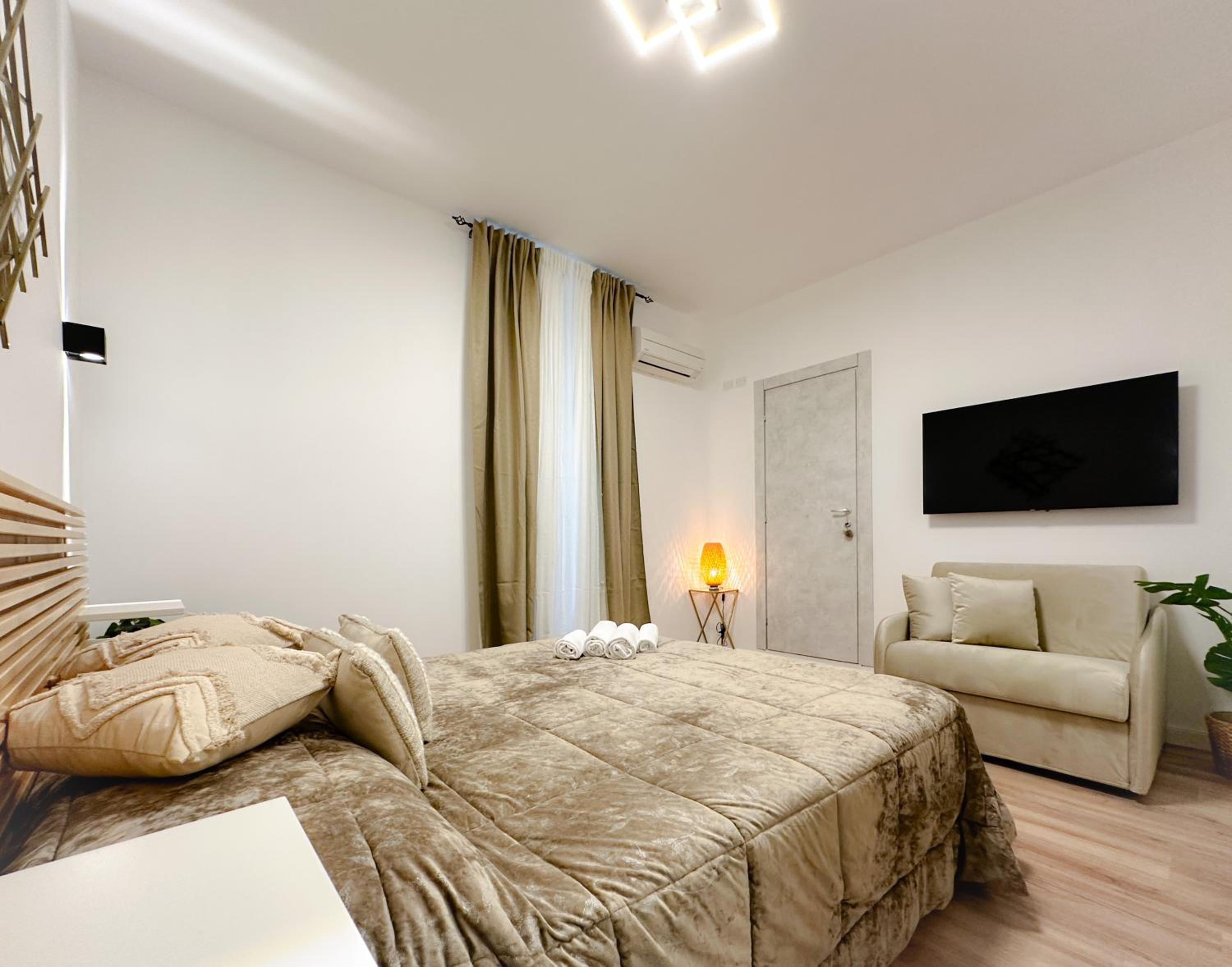 Triple Room with Private Bathroom photo 3