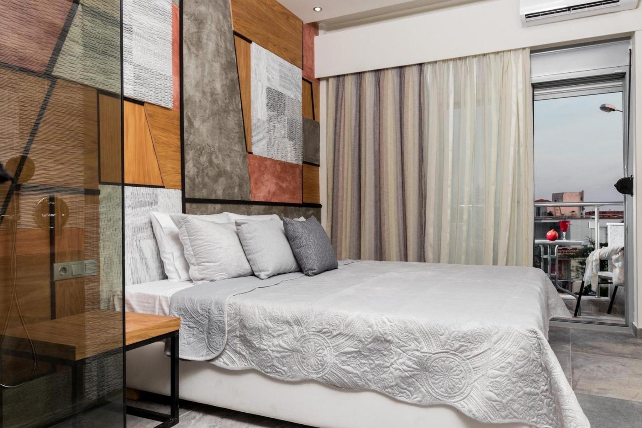 Superior King Suite photo 1