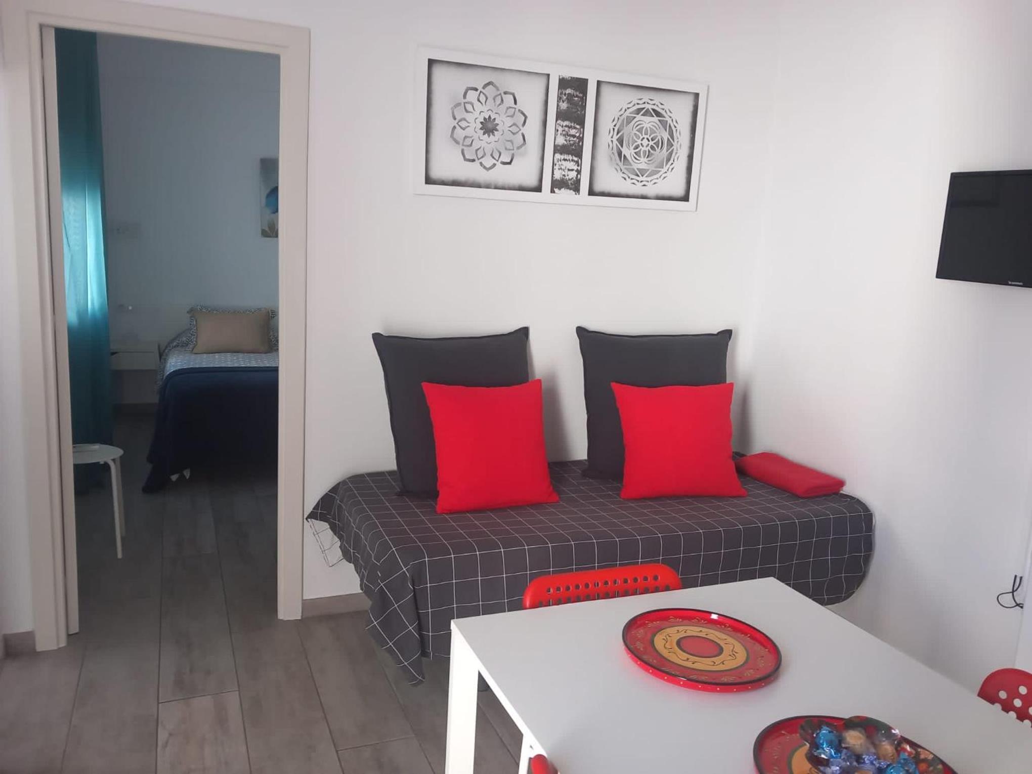 One-Bedroom Apartment - Photo 36