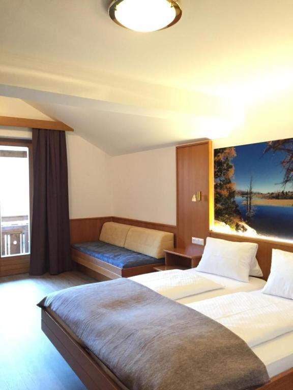 Quadruple Room - Photo 1